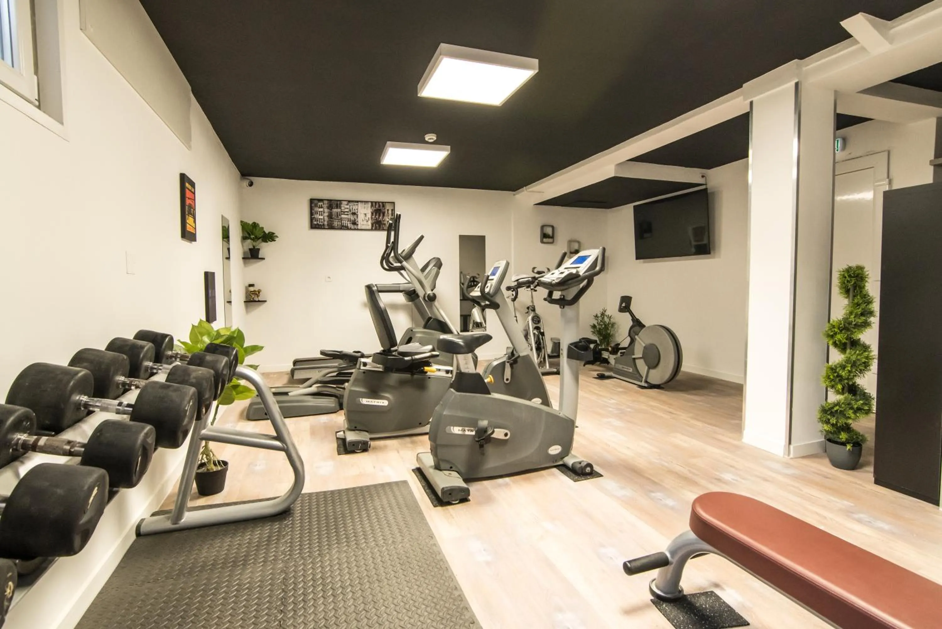 Fitness centre/facilities in The Originals City, Hôtel Rive Droite, Albi "Quartier Madeleine"