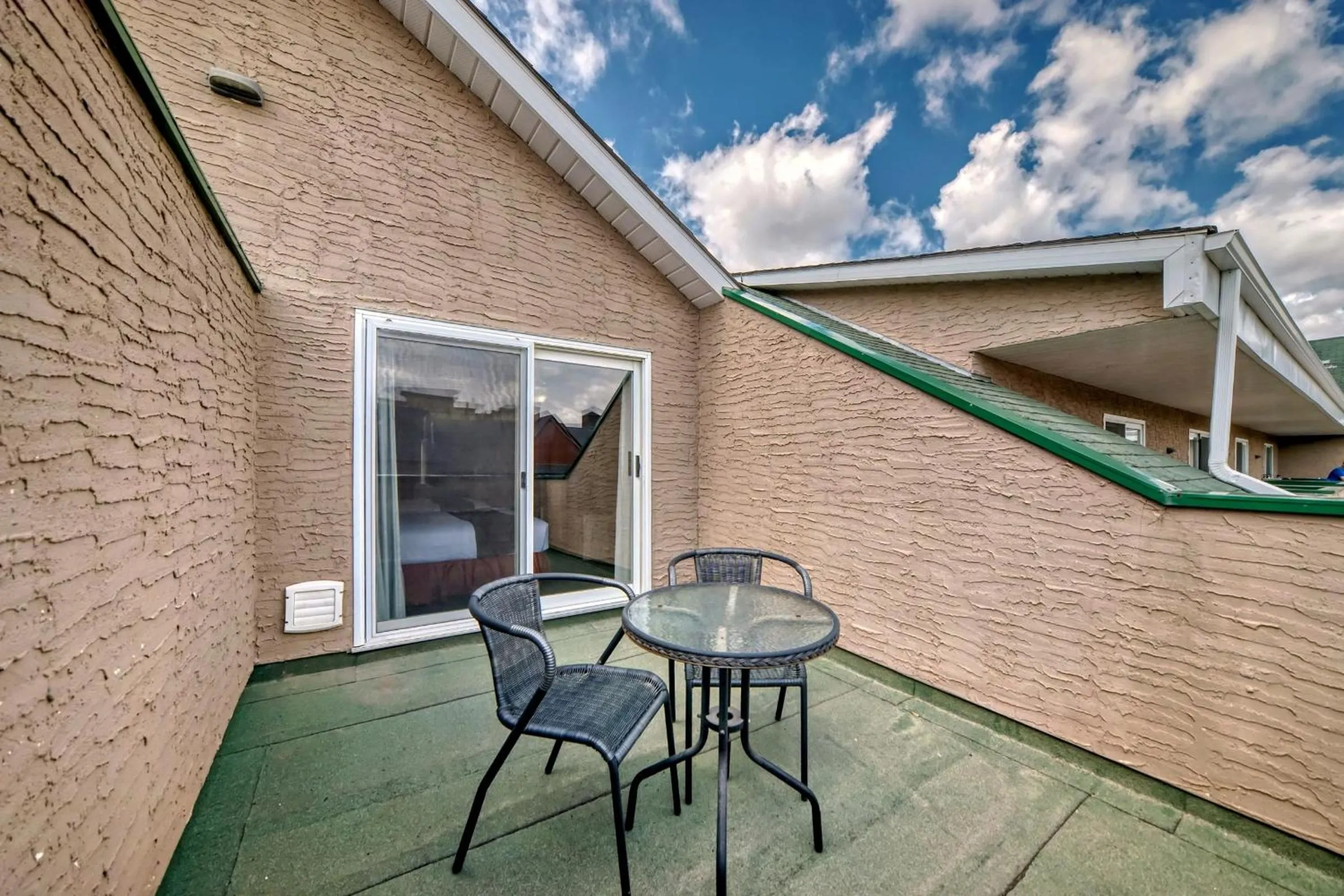 Balcony/Terrace in Stony Plain Inn & Suites