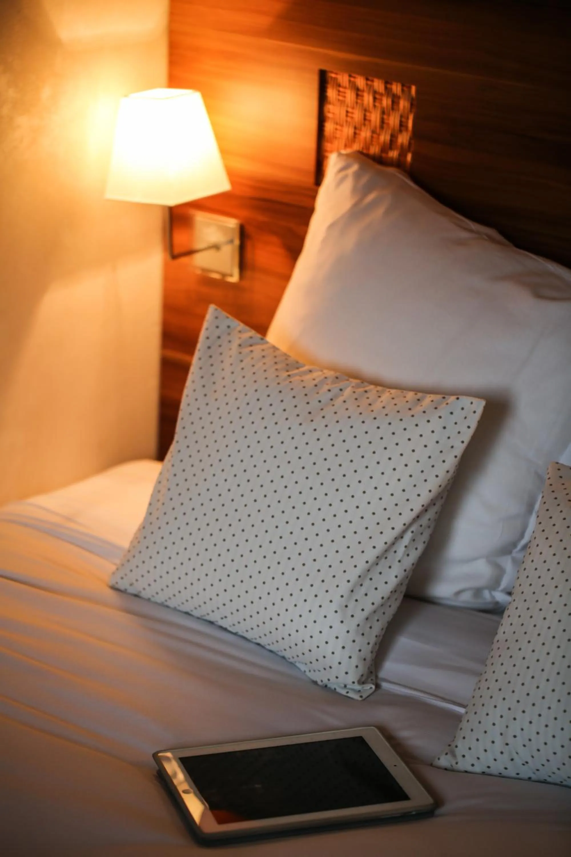 Bed in The Originals City, Hôtel Colmar Gare