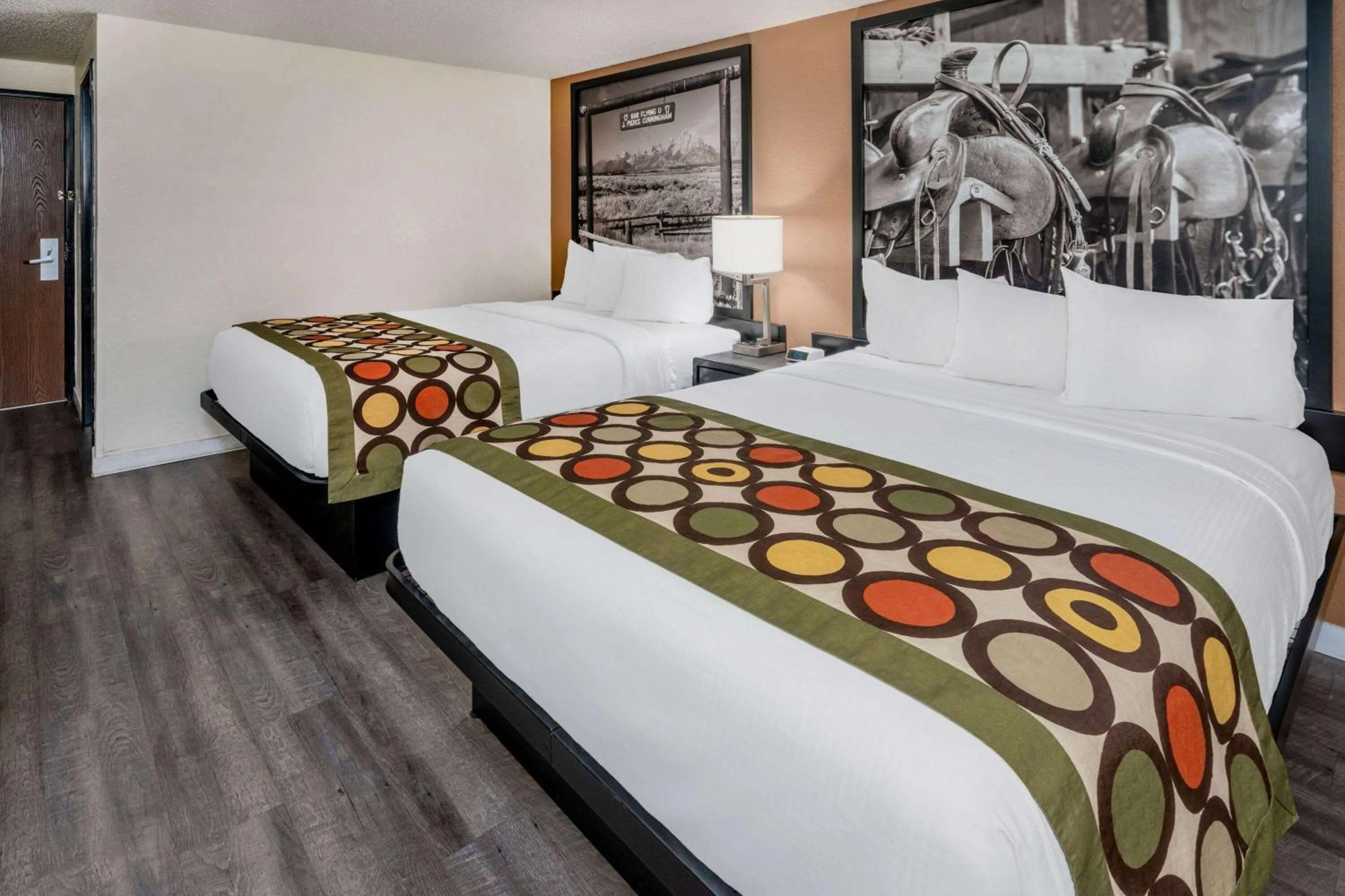 Photo of the whole room, Bed in Super 8 by Wyndham Cheyenne WY