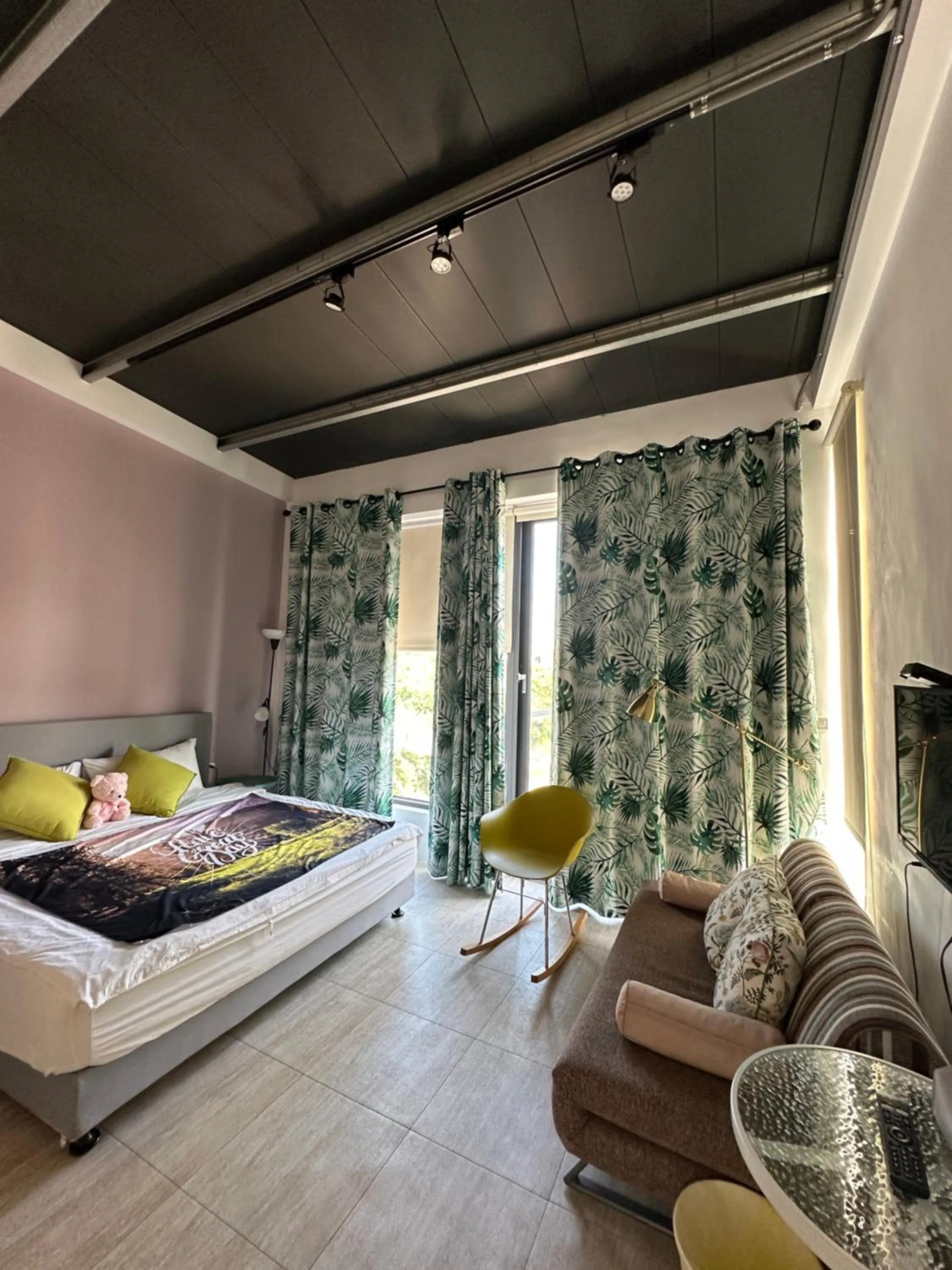 Bed in 依山村驛Yishan Village