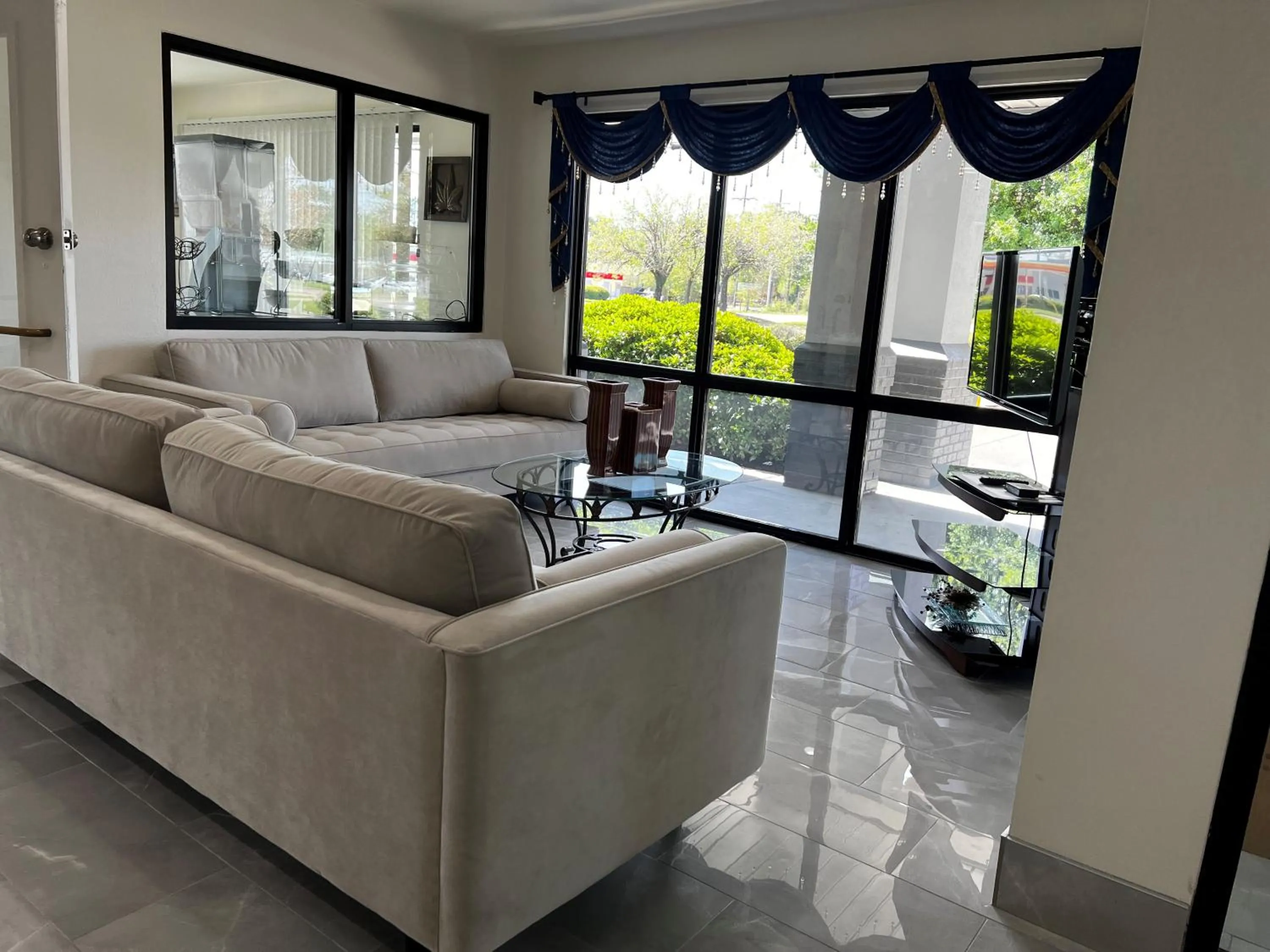 Lobby or reception in Super 8 by Wyndham Slidell