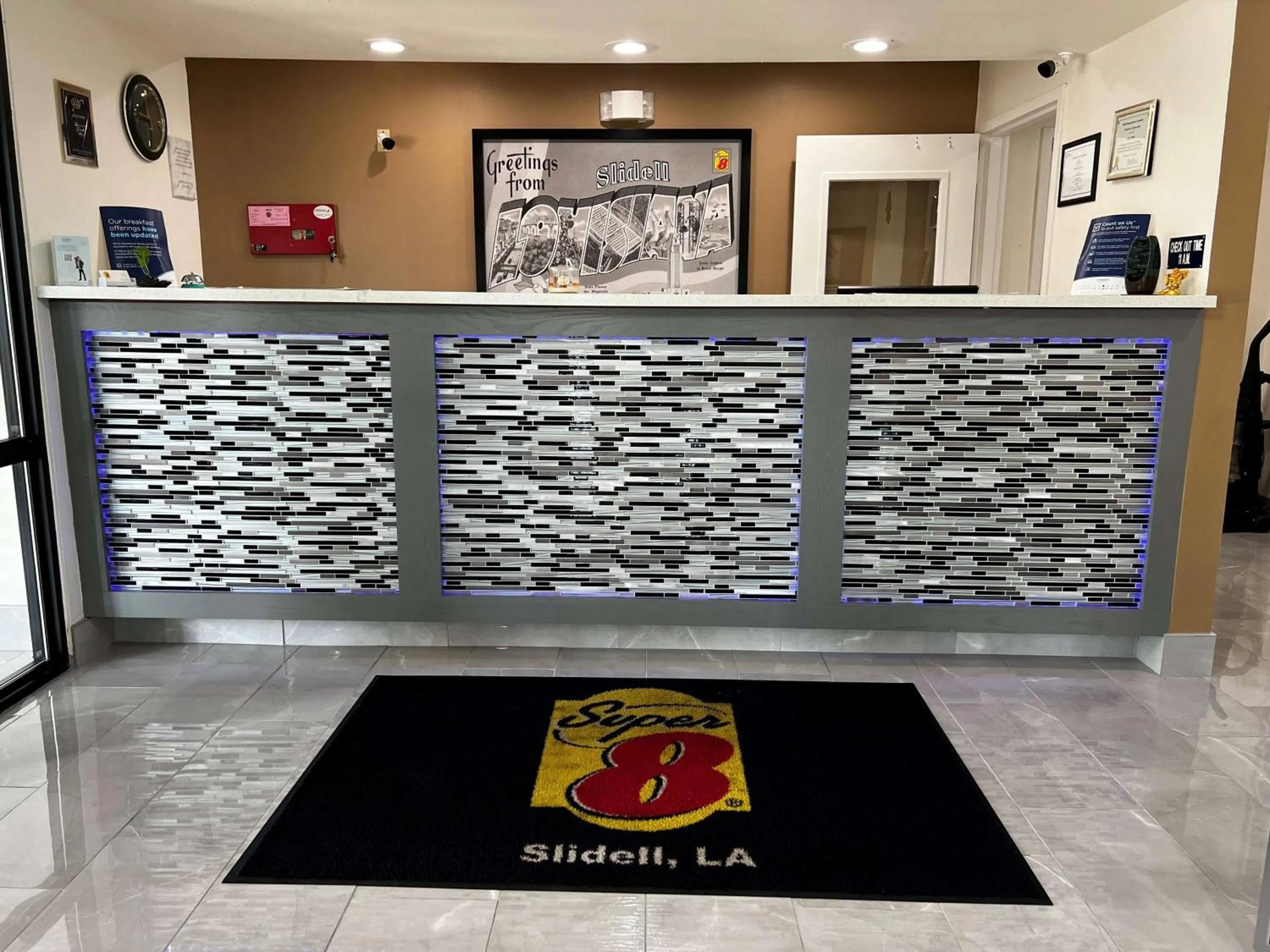 Lobby or reception in Super 8 by Wyndham Slidell