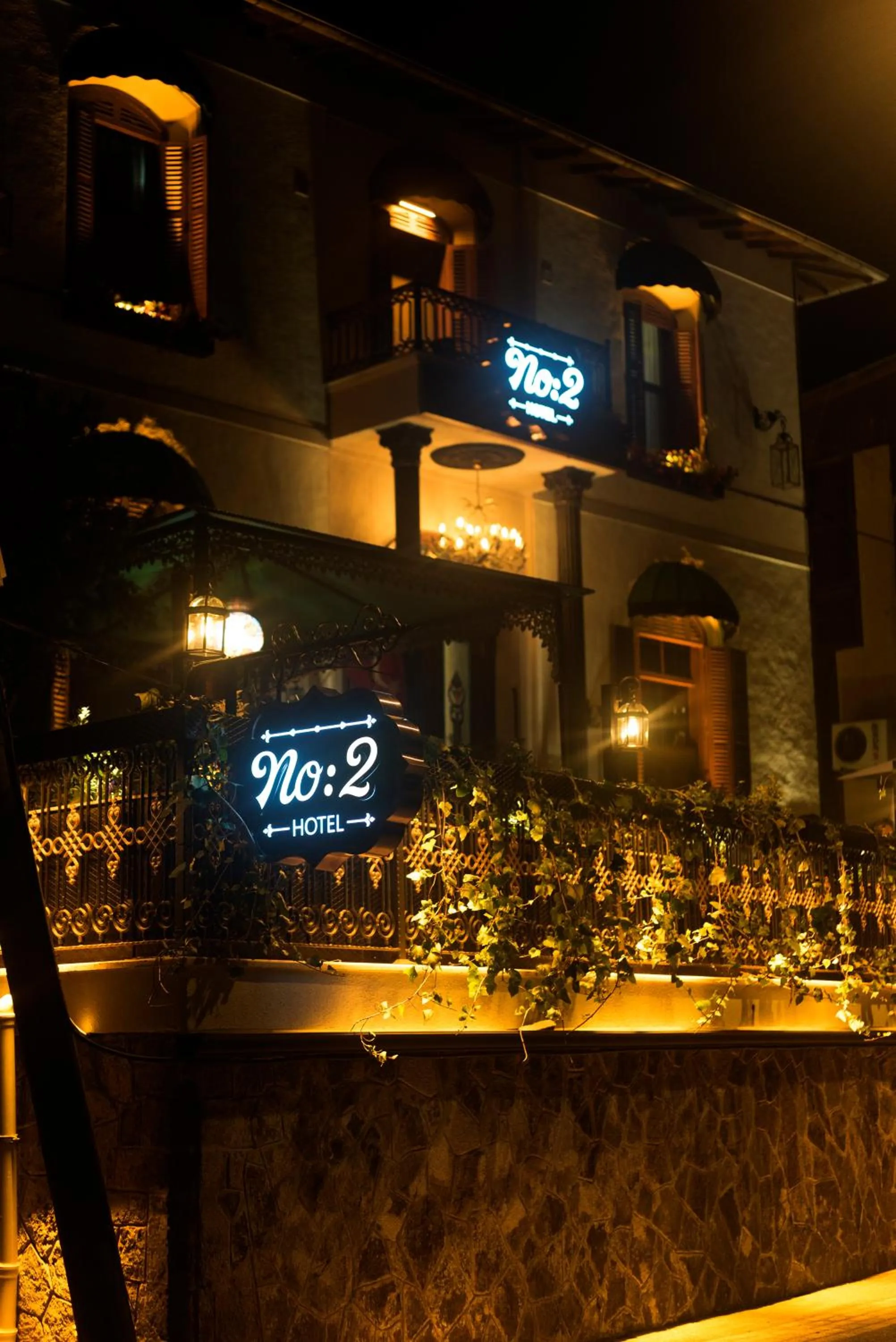 Restaurant/places to eat in No2 Hotel By Şükrü