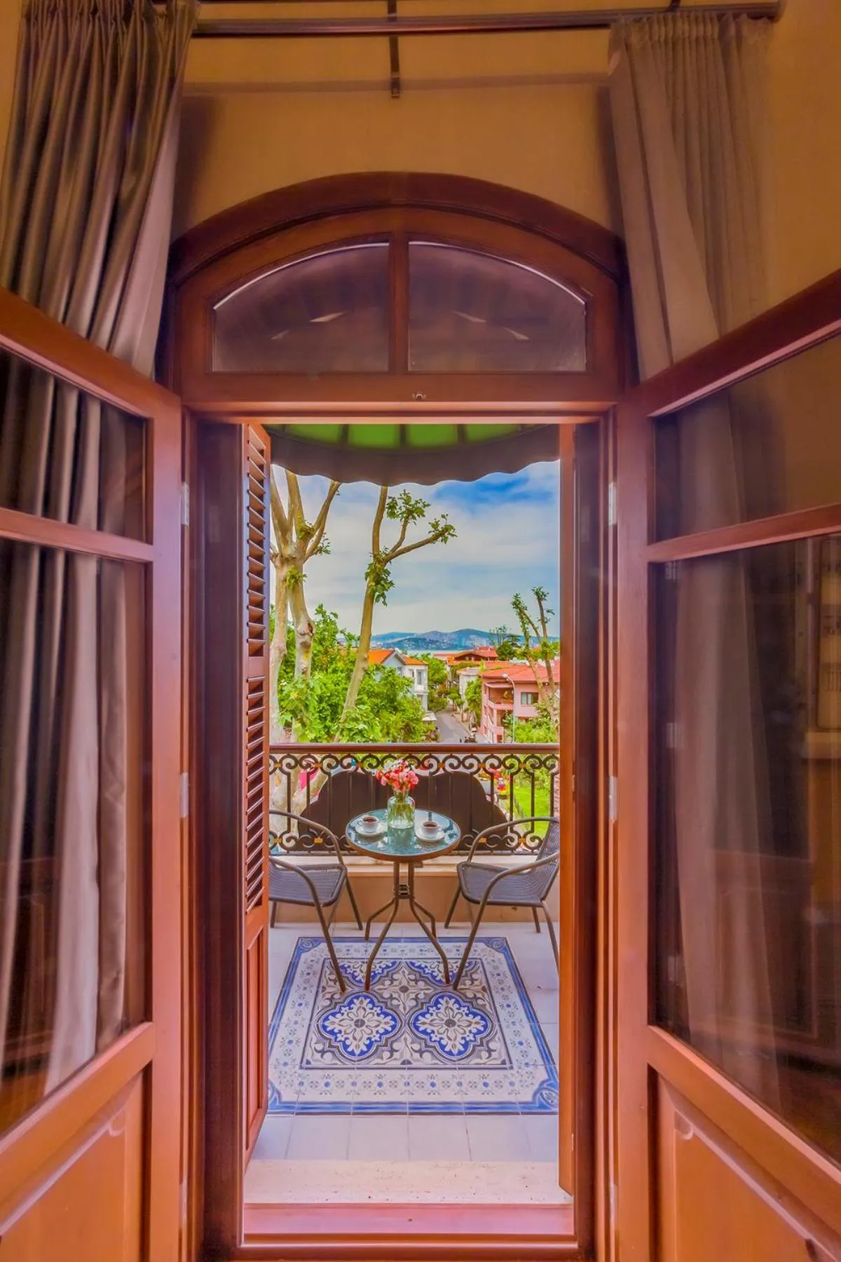 Restaurant/places to eat in No2 Hotel By Şükrü