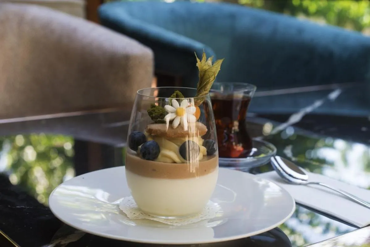 Restaurant/places to eat in No2 Hotel By Şükrü