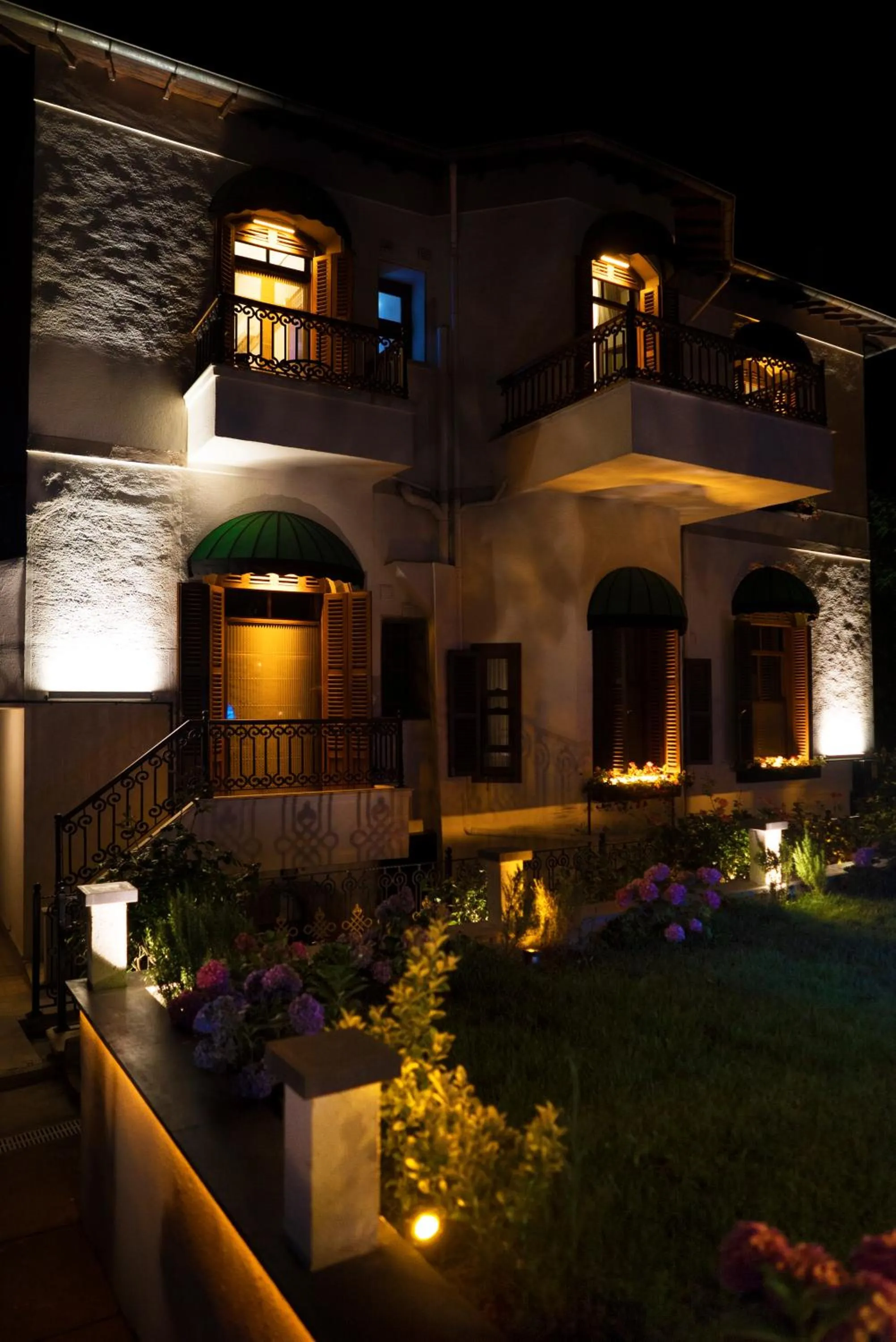 Property building in No2 Hotel By Şükrü