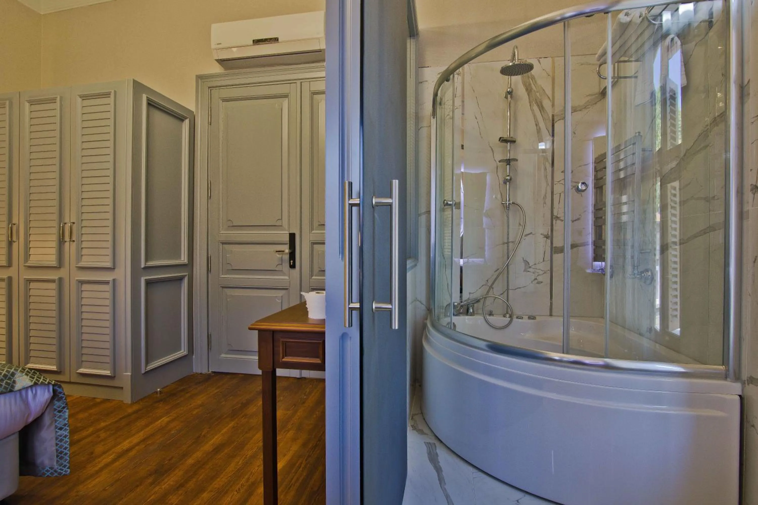 Bathroom in No2 Hotel By Şükrü