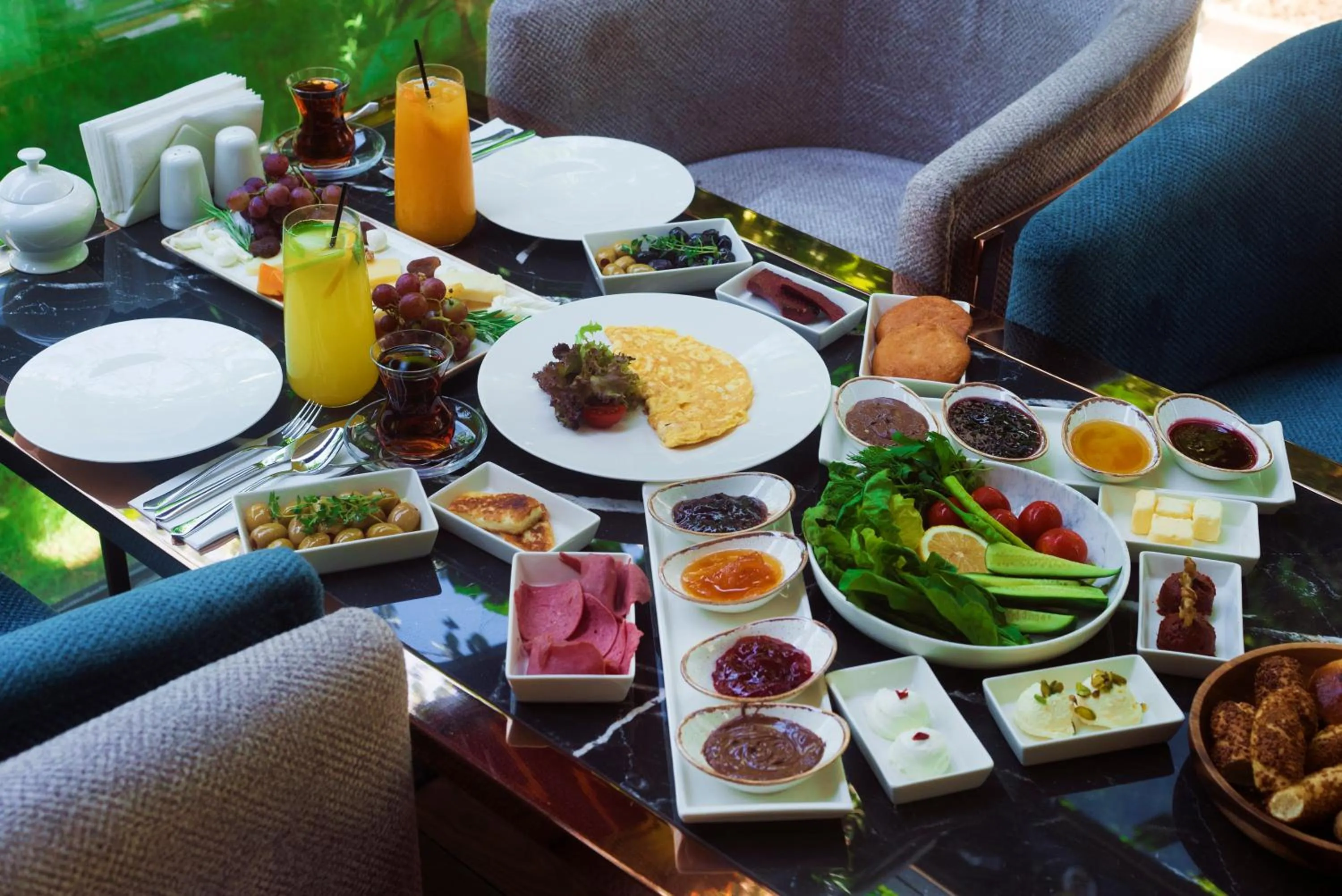 Breakfast in No2 Hotel By Şükrü