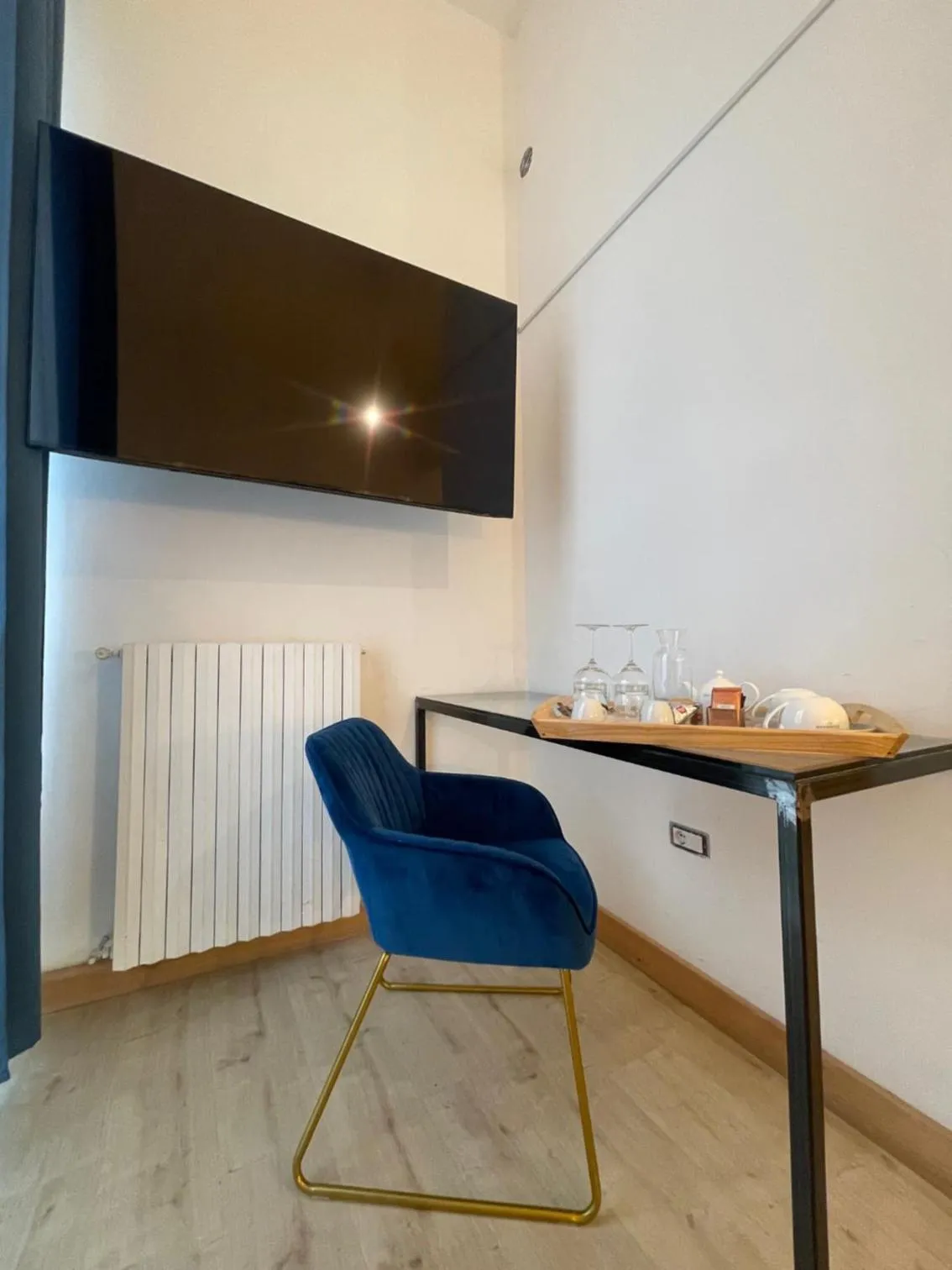 TV and multimedia in Casa D'Angiò -Manfredi Homes&Villas