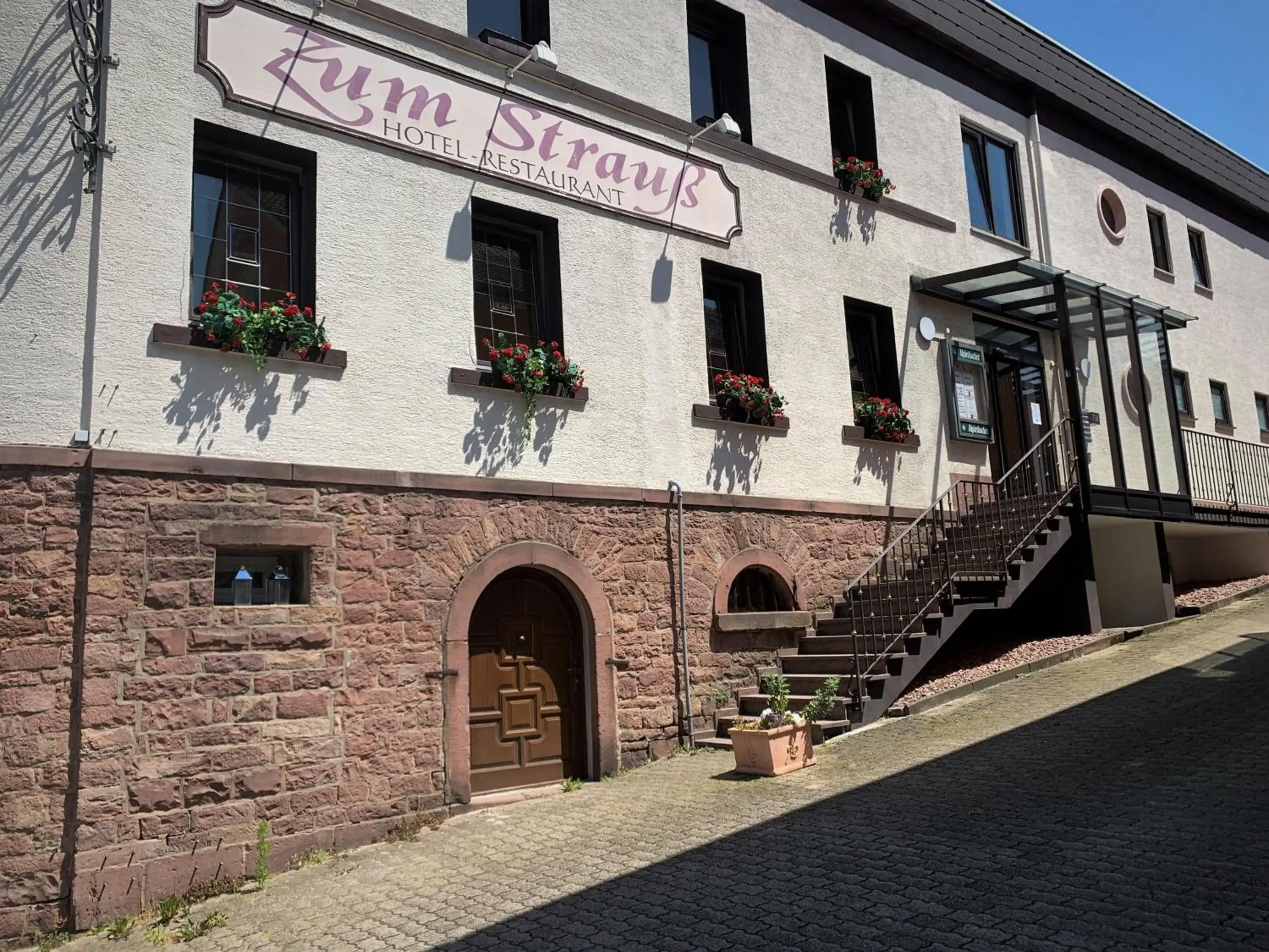Hotel zum Strauß Hotel zum Strauß