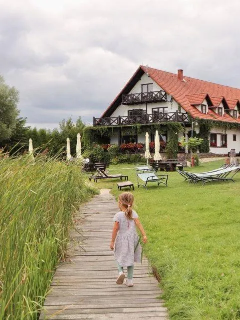 Pensjonat Rybaczówka - noclegi, restauracja, port