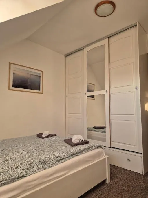 Bed in Pensjonat Rybaczówka - noclegi, restauracja, port