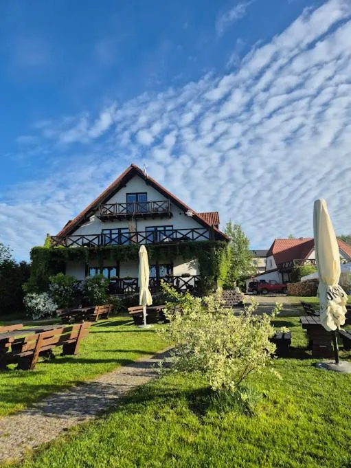 Pensjonat Rybaczówka - noclegi, restauracja, port
