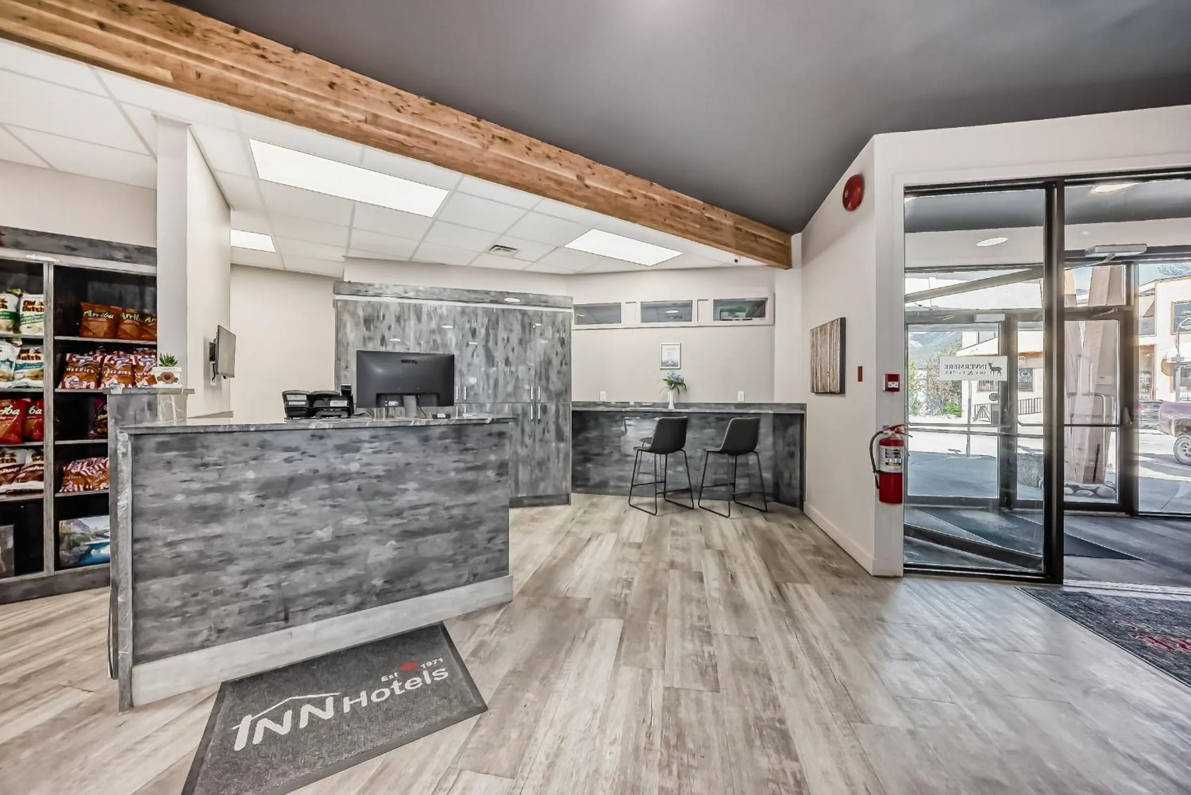 Lobby or reception in Invermere Inn & Suites
