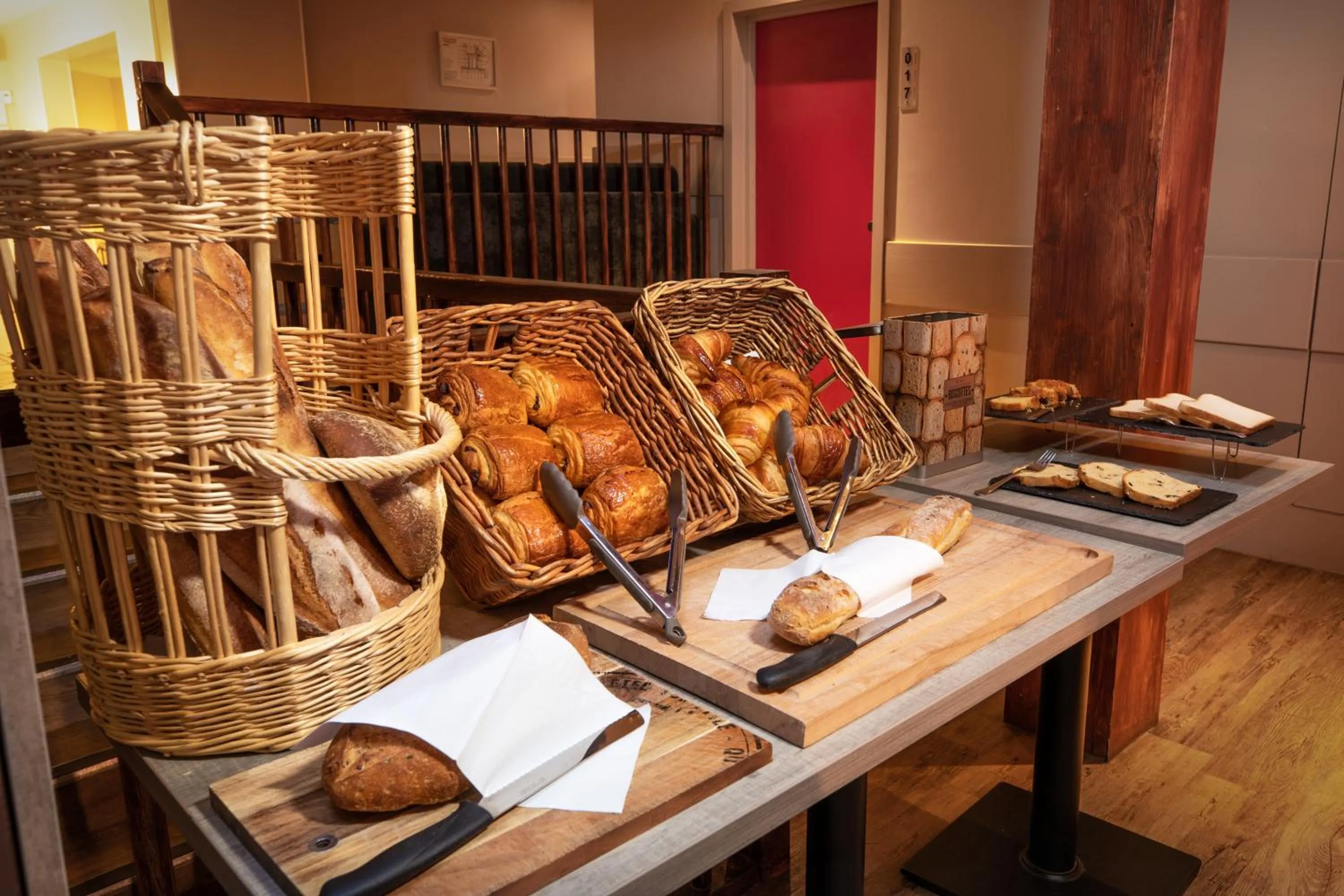 Buffet breakfast in SOWELL RESIDENCES New Chastillon