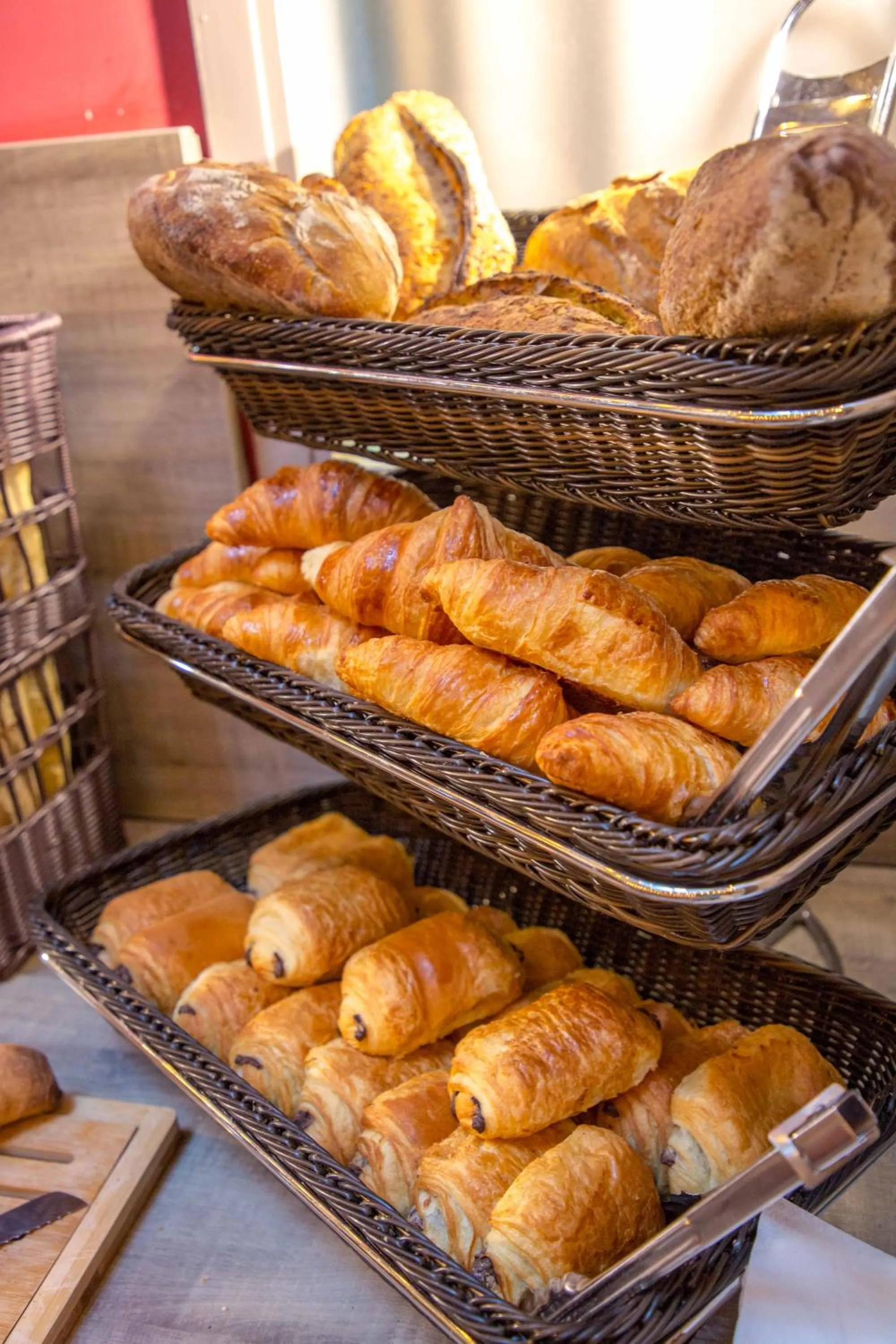 Buffet breakfast in SOWELL RESIDENCES New Chastillon