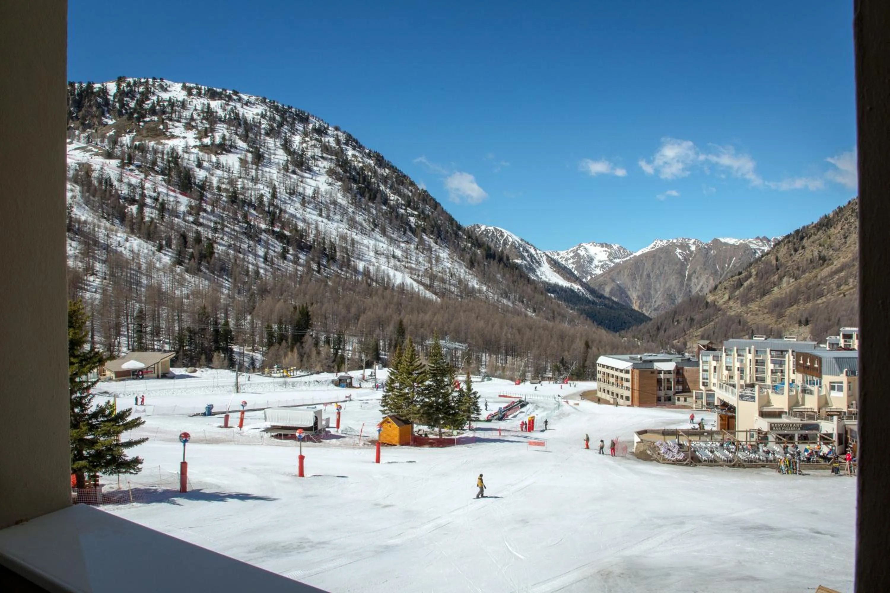 Ski School in SOWELL HOTELS Le Pas du Loup