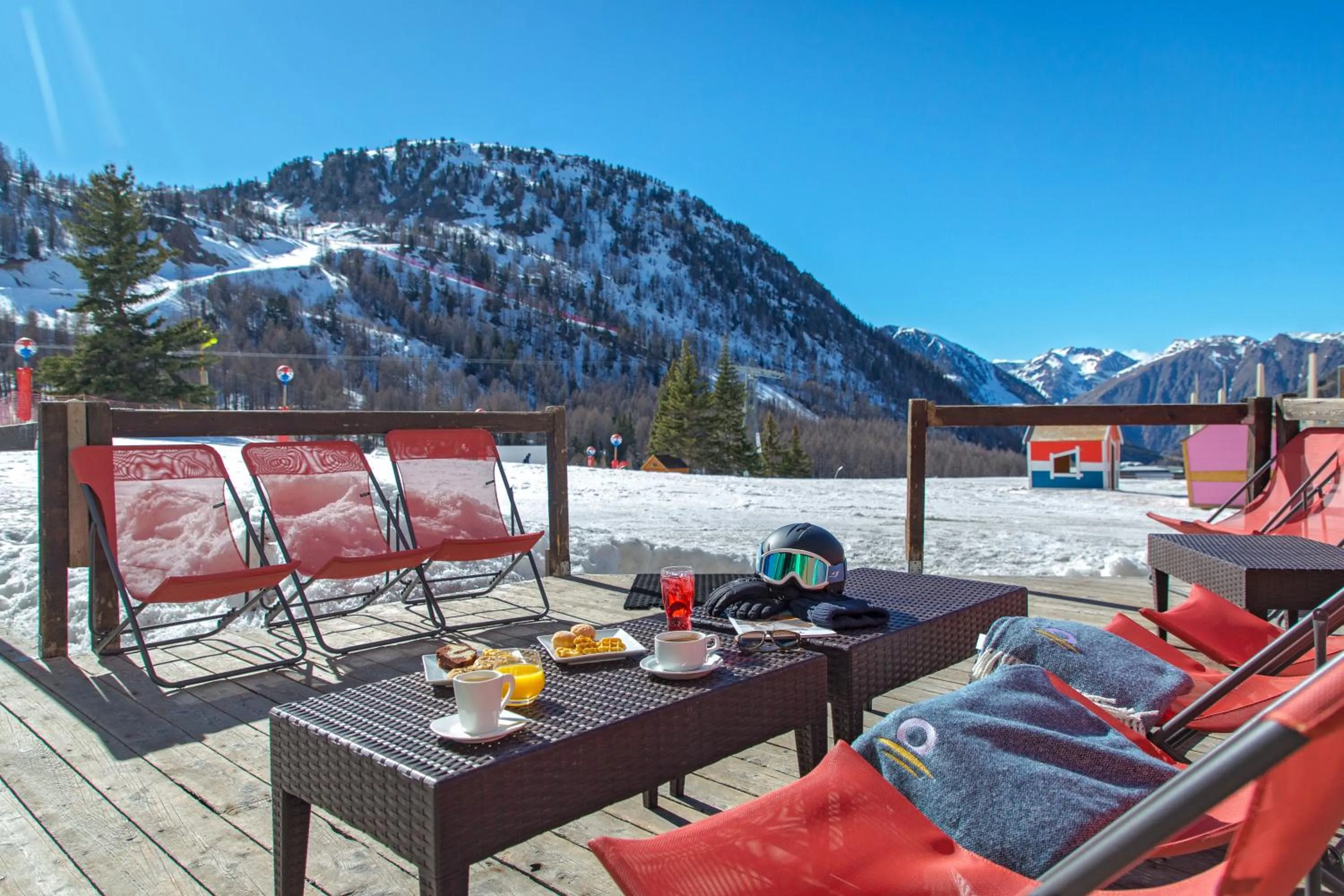 Property building in SOWELL HOTELS Le Pas du Loup