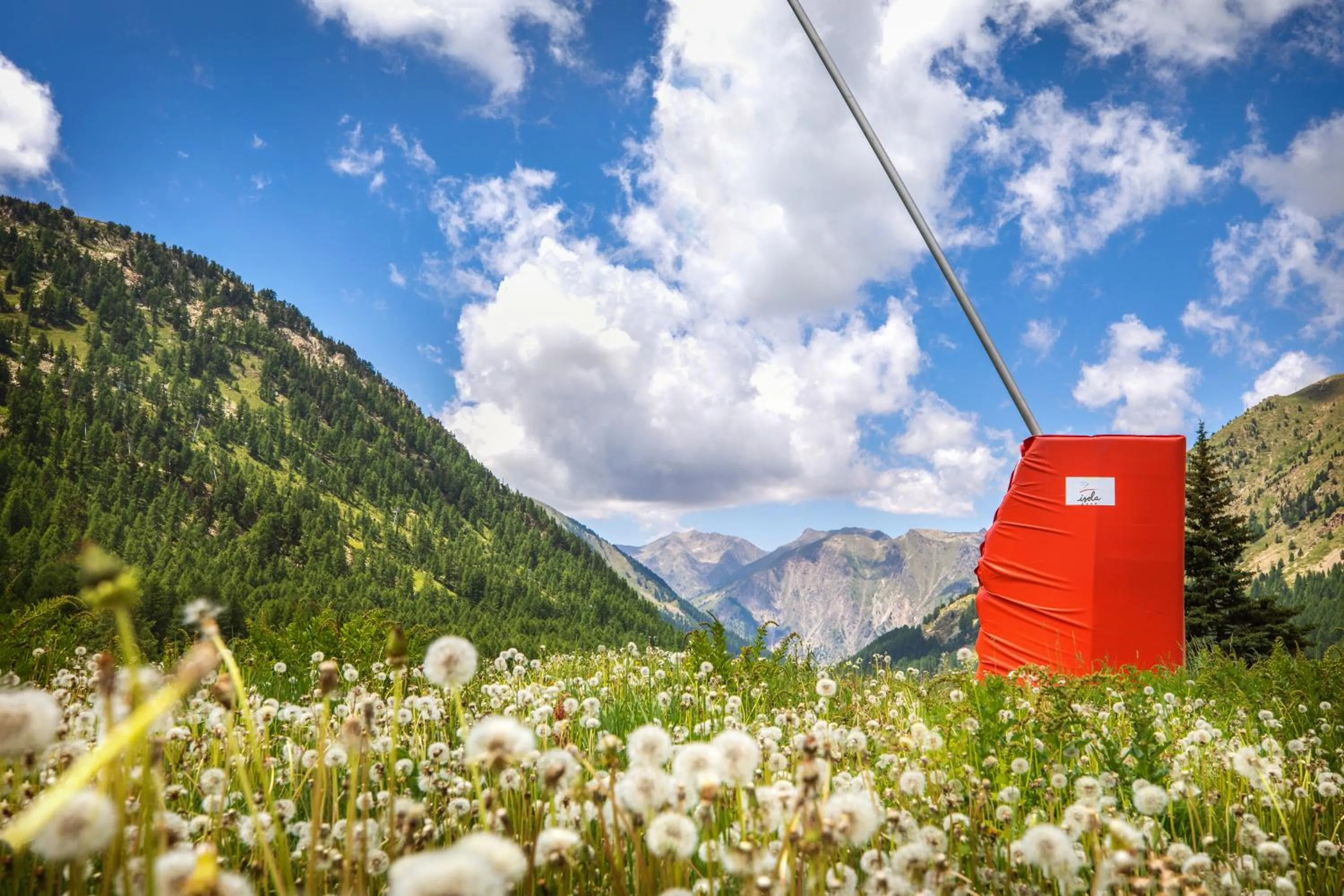 Hiking in SOWELL HOTELS Le Pas du Loup