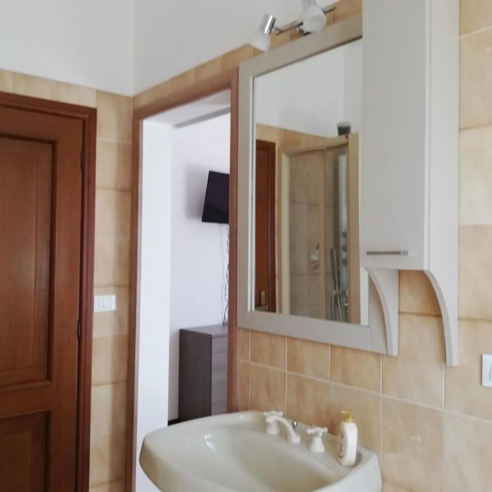 Bathroom in Bed and Breakfast House Relax