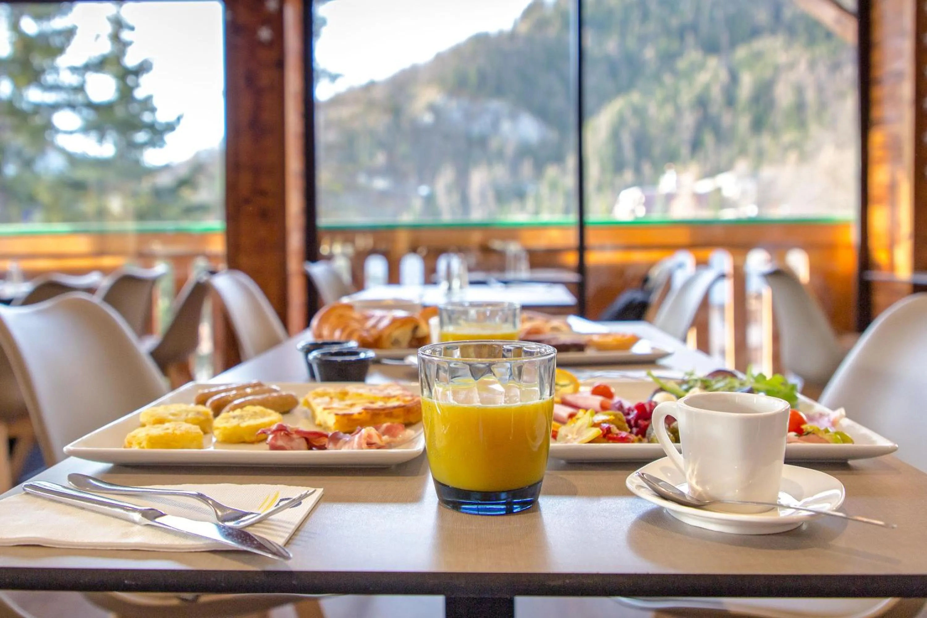 Restaurant/places to eat in SOWELL Family Les Bergers