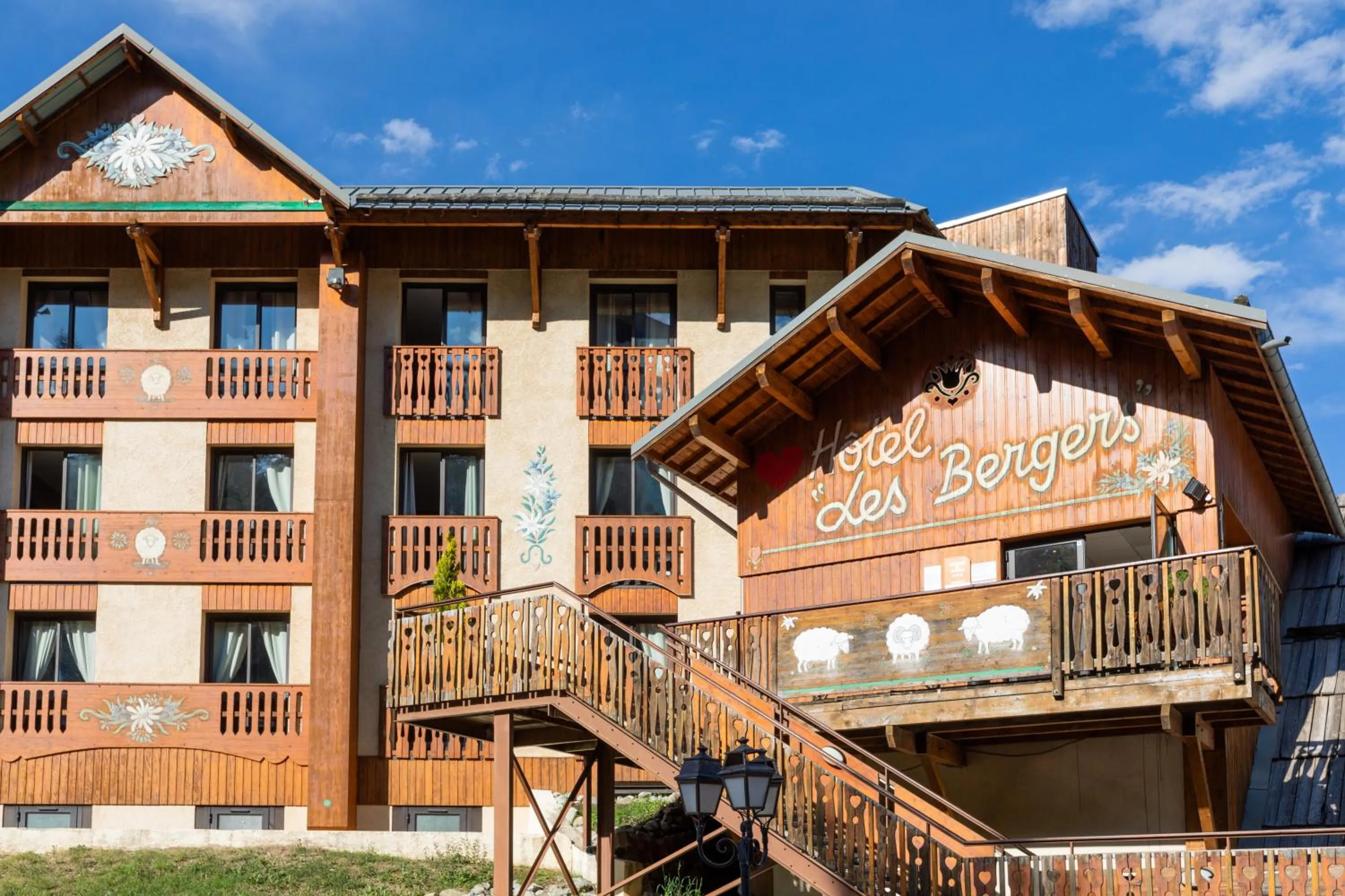 Property building in SOWELL Family Les Bergers