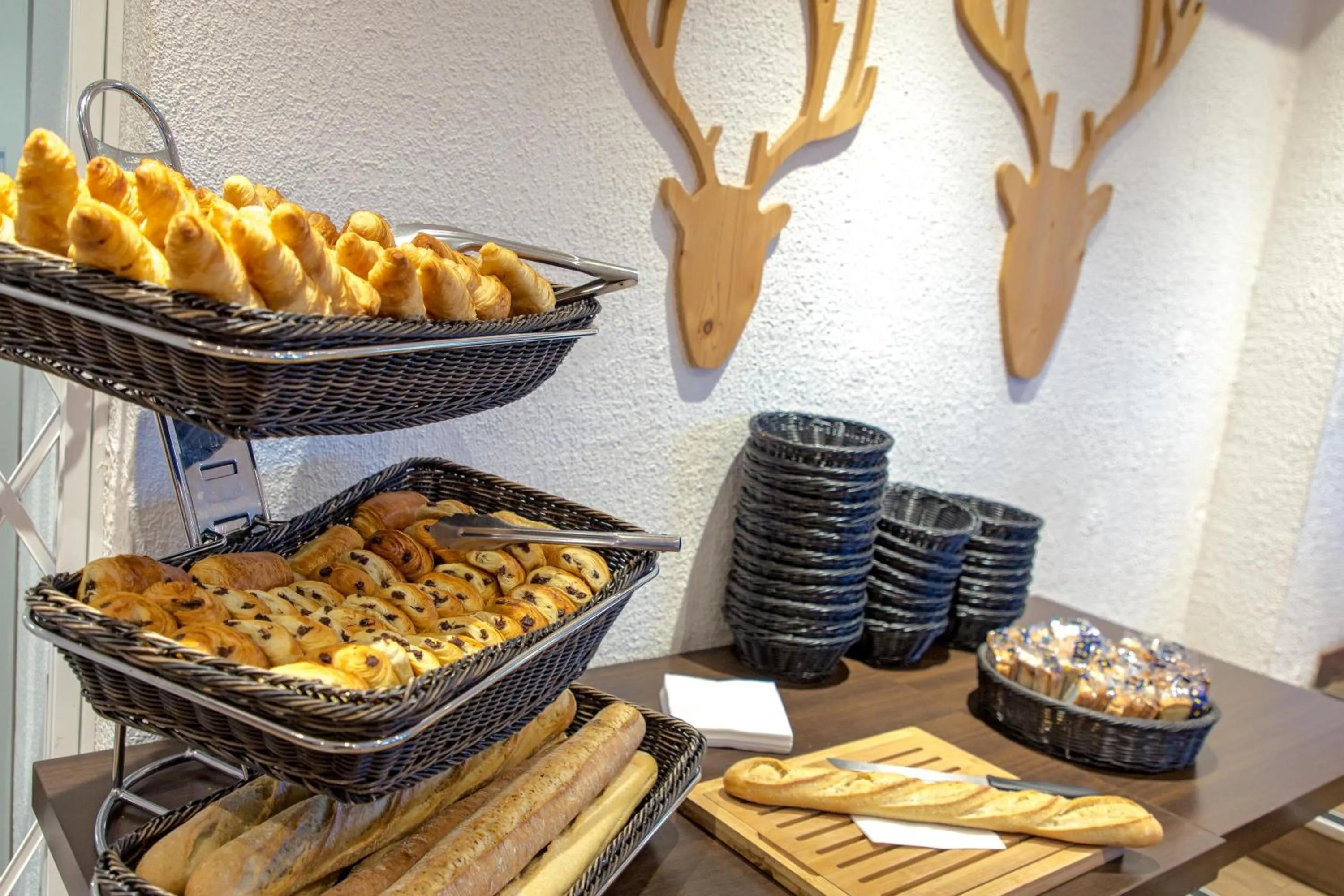 Restaurant/places to eat in SOWELL Family Les Bergers