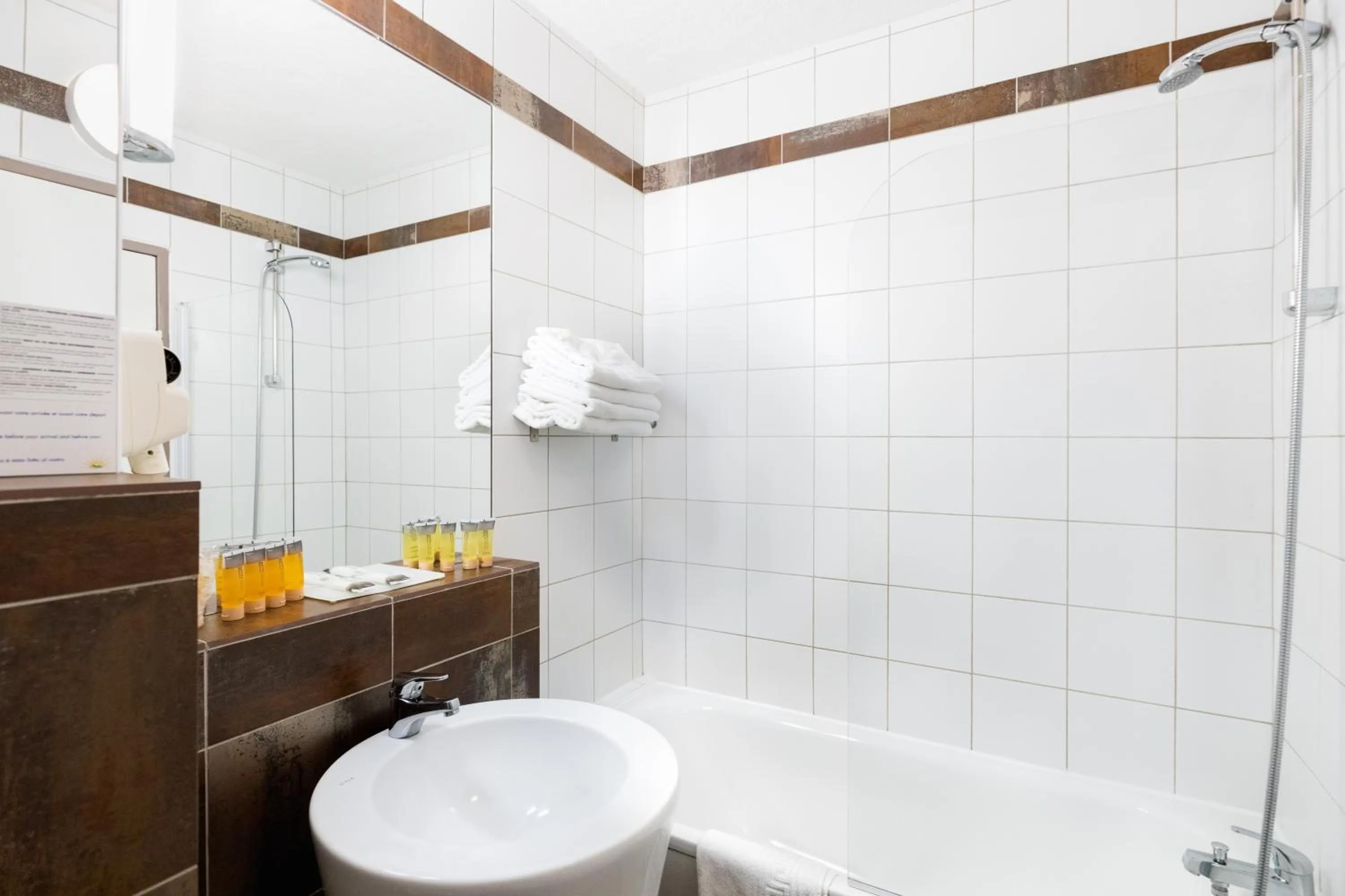 Bathroom in SOWELL Family Les Bergers