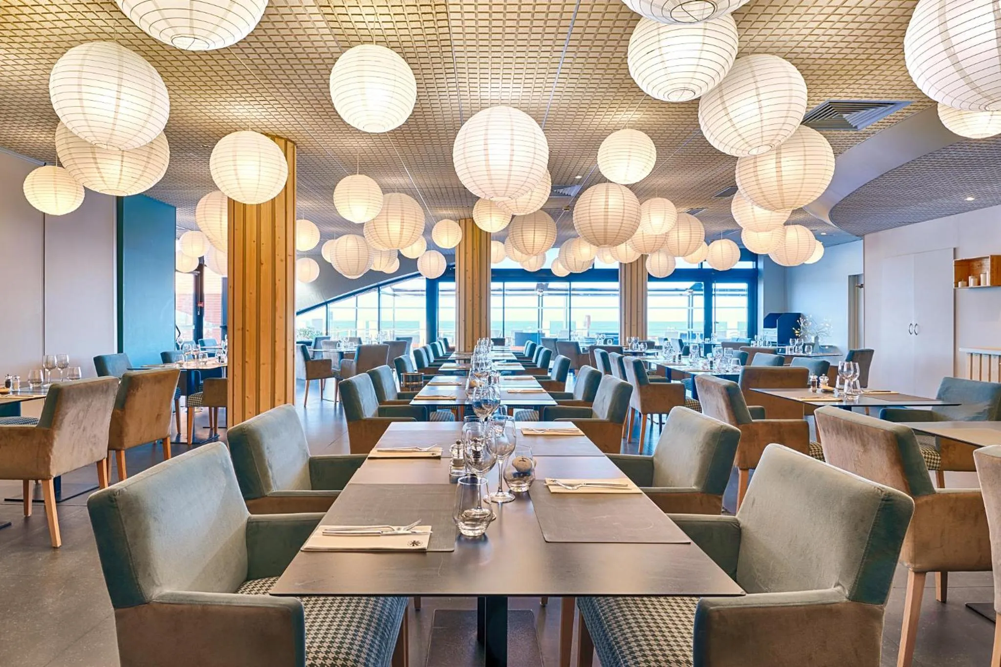 Restaurant/places to eat in Baya Hotel