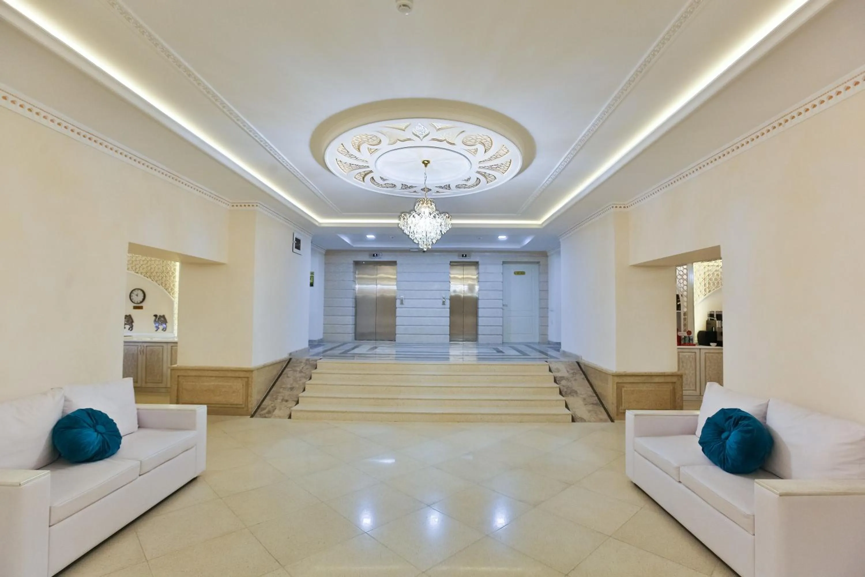 Lobby or reception in Orient Star Varahsha