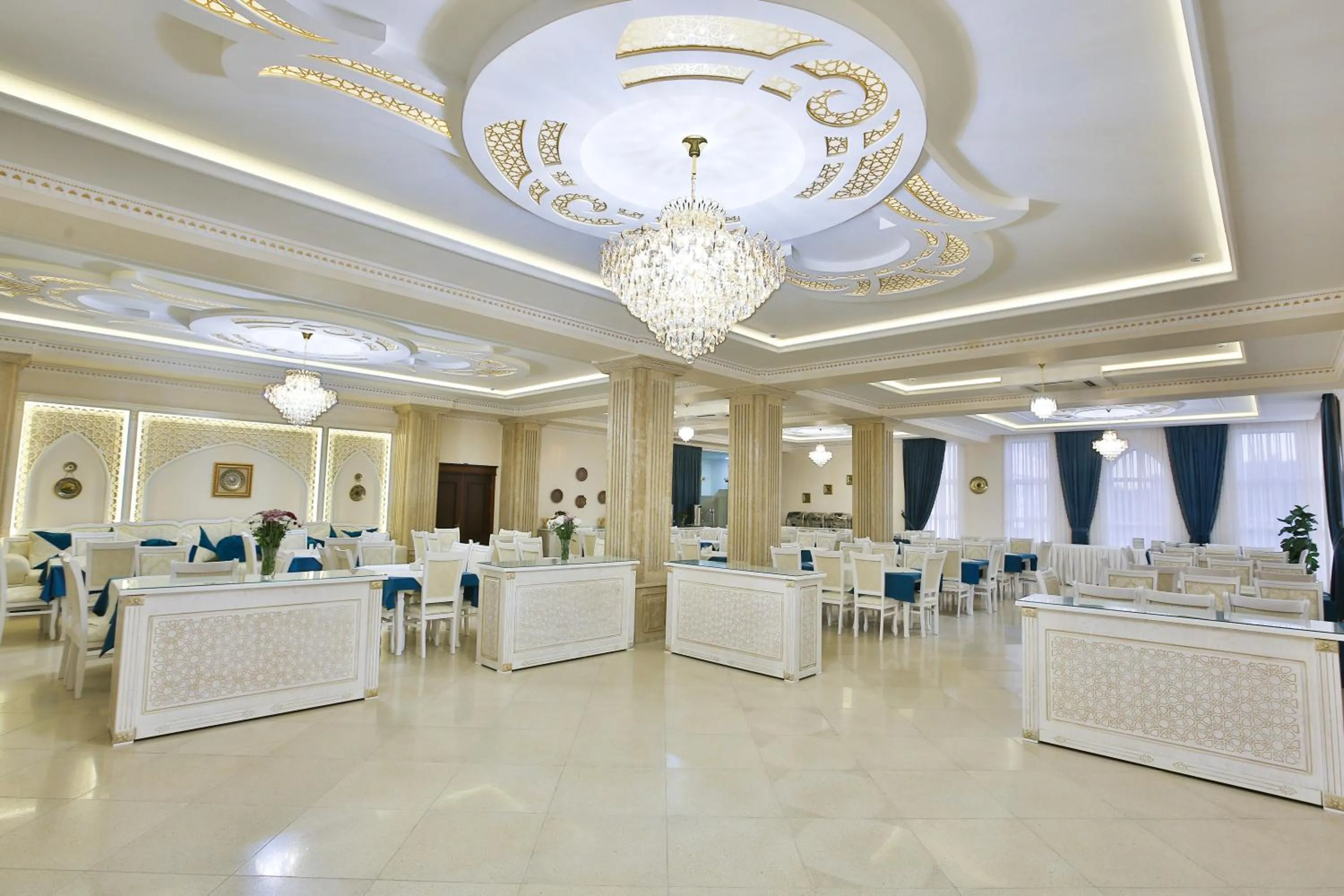 Restaurant/places to eat in Orient Star Varahsha