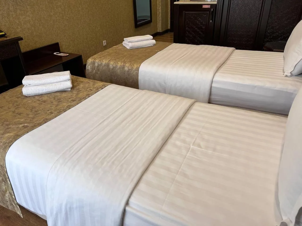 Bed in Orient Star Varahsha