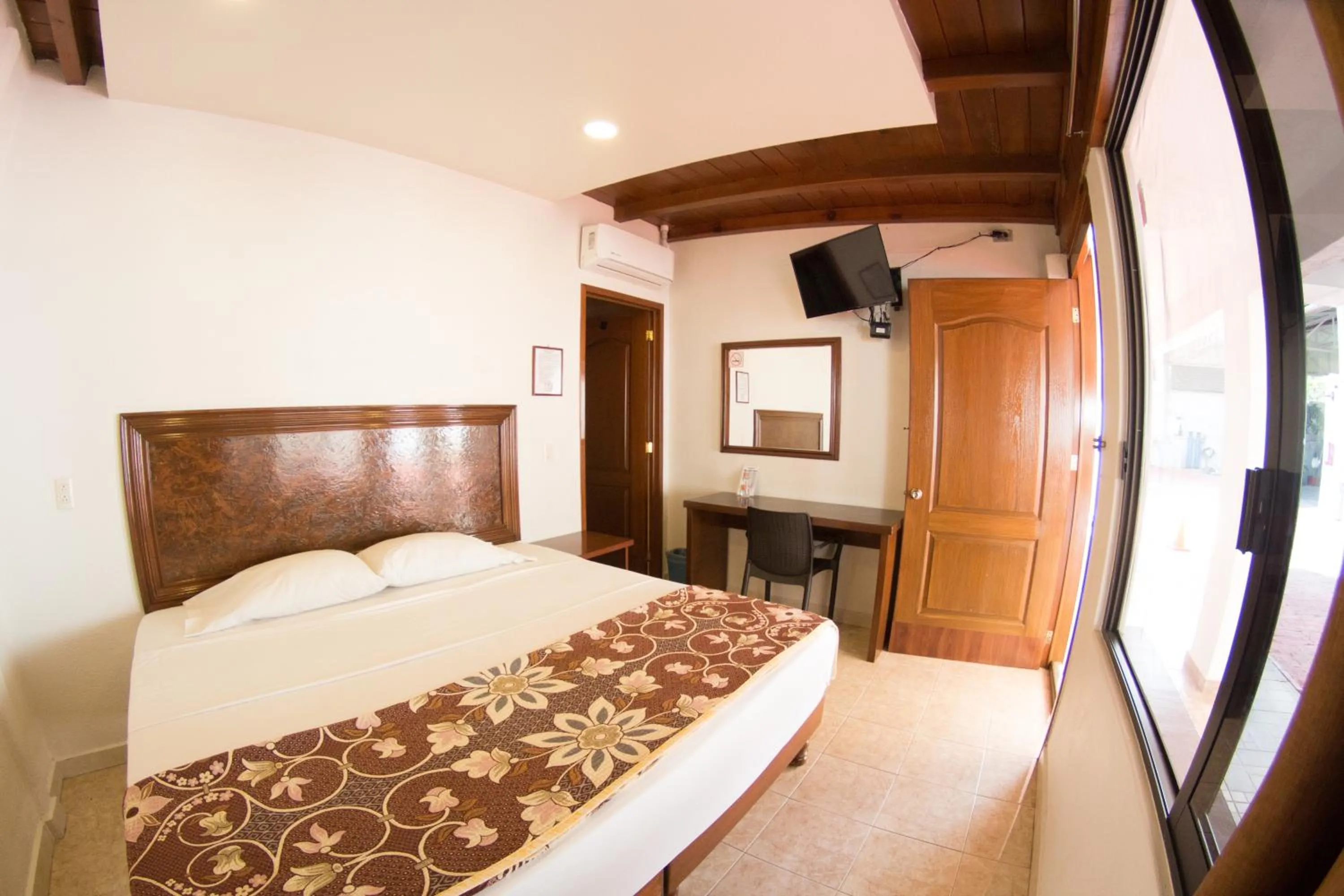 Bed in HOTEL RICARLO