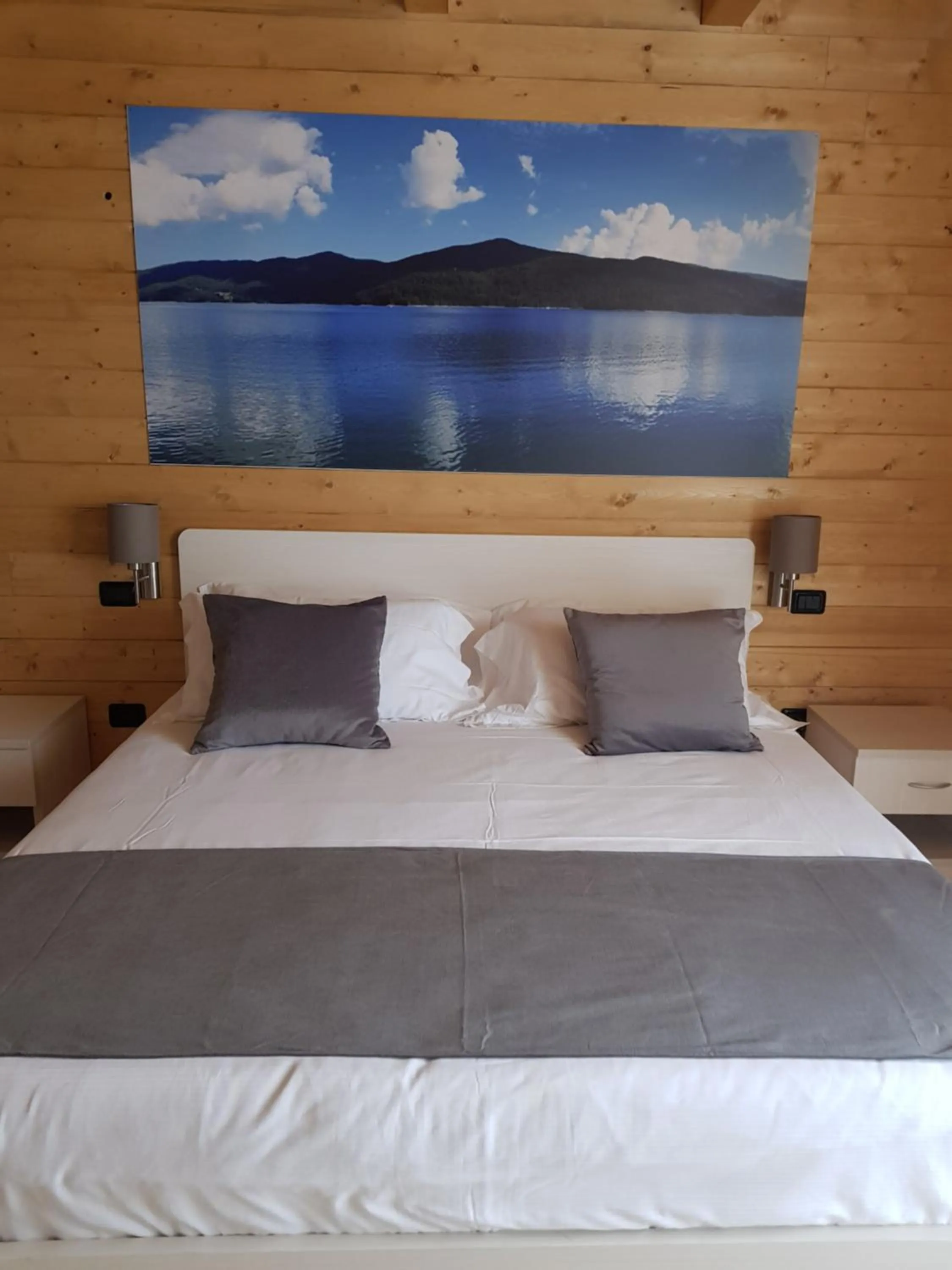 Bedroom, Bed in Lorica Suite Lago