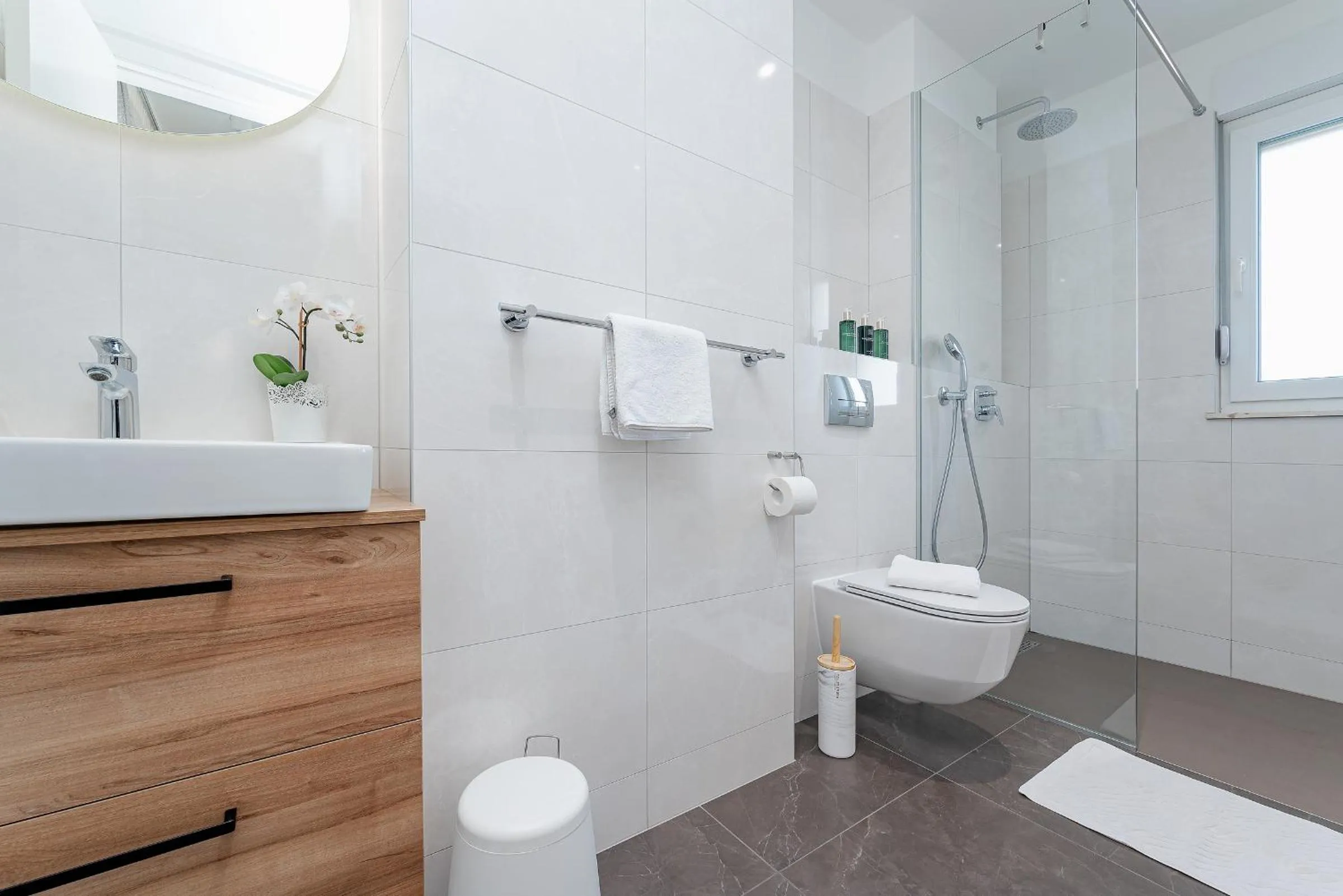 Bathroom in Seven Seas Residence