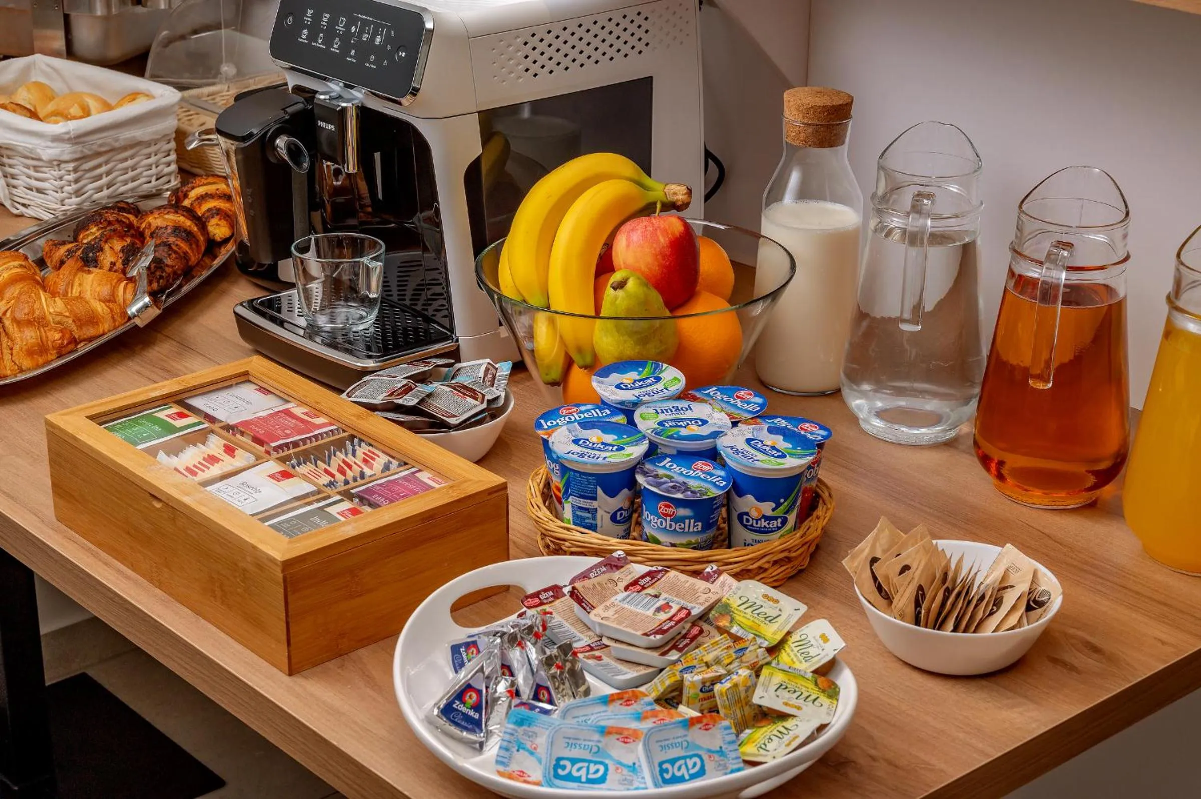 Breakfast in Seven Seas Residence
