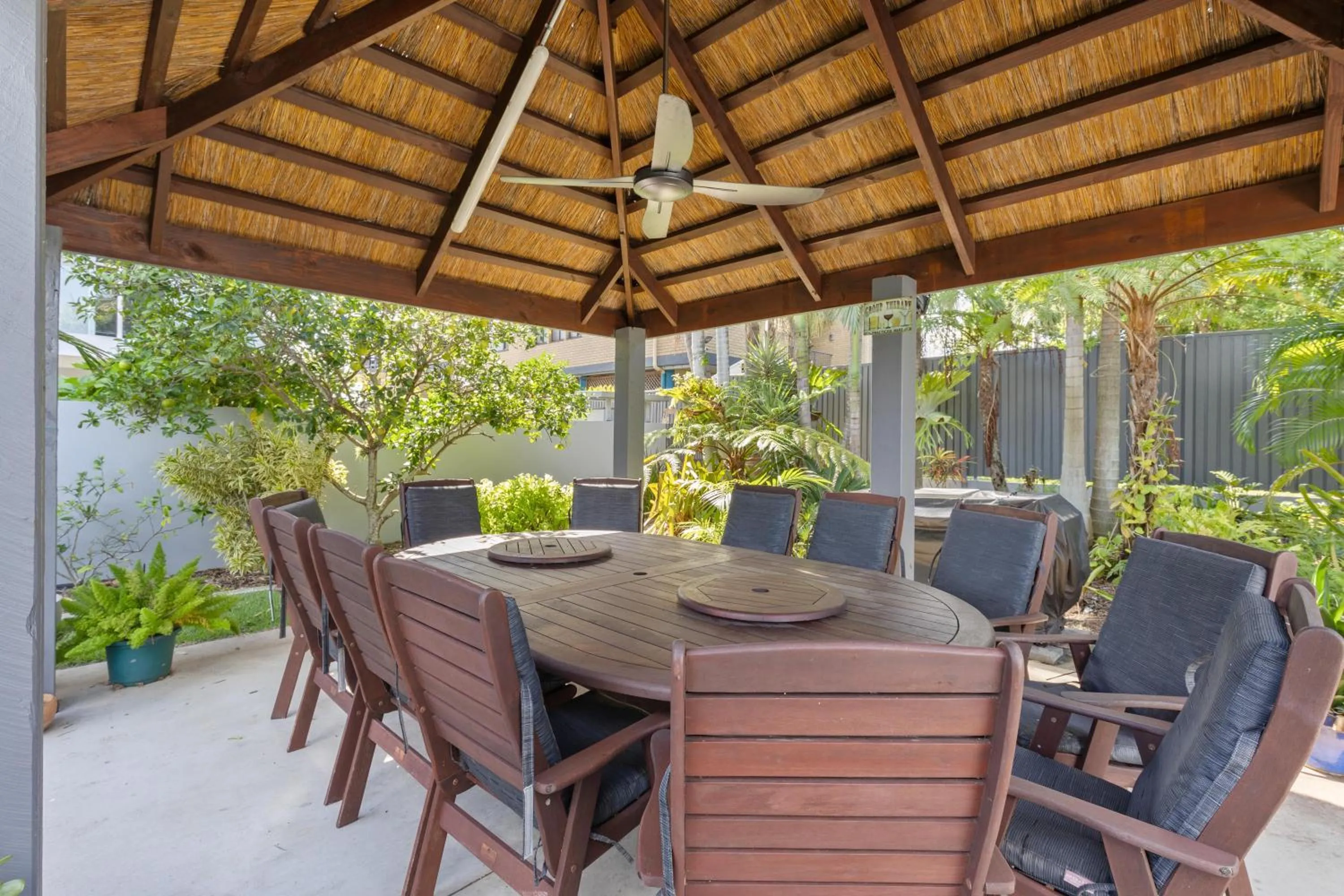 Garden in Tingeera Beachfront Apartments