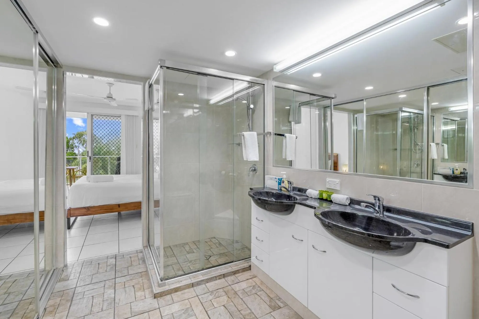 Shower in Tingeera Beachfront Apartments