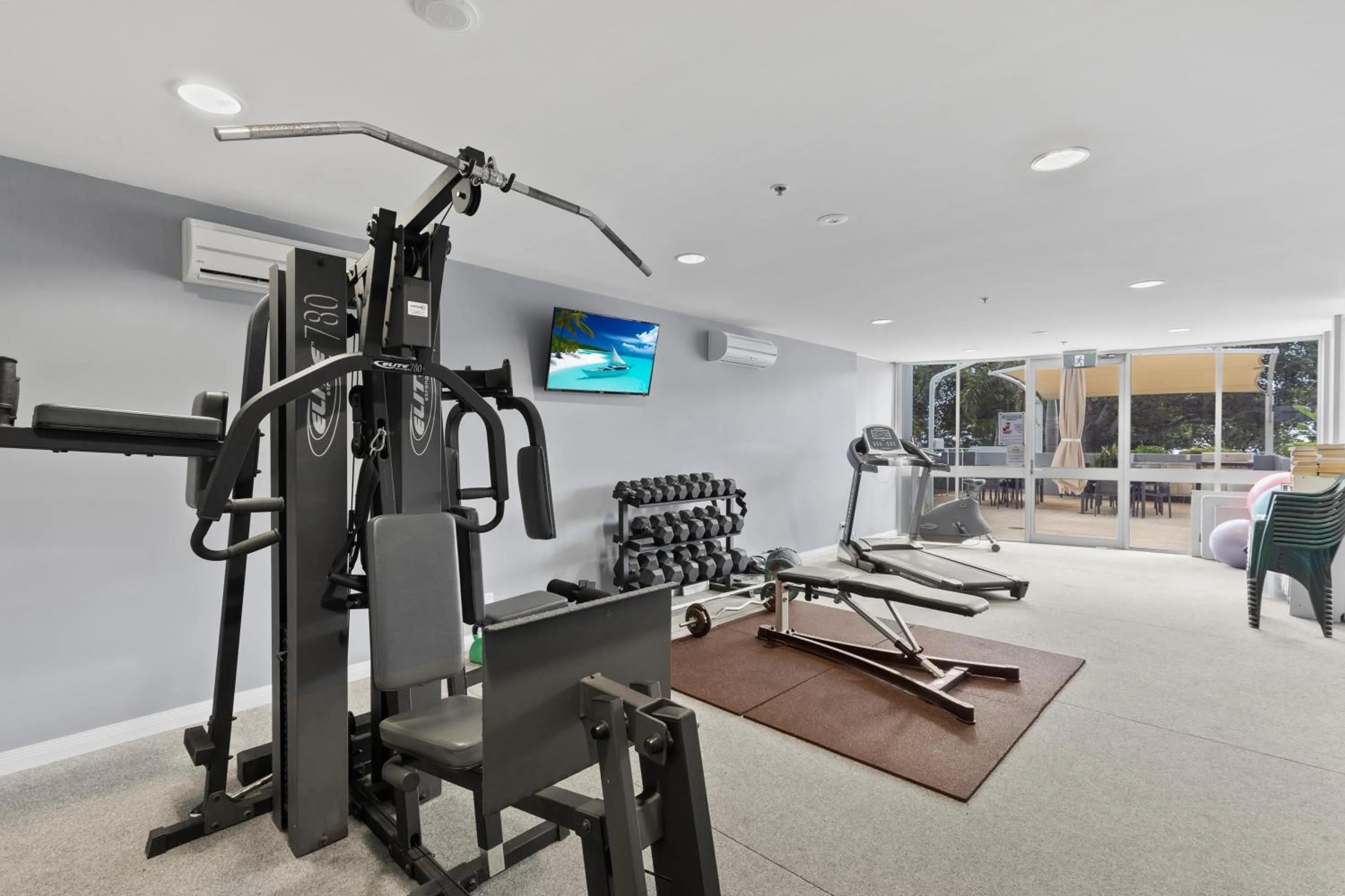 Fitness centre/facilities in Tingeera Beachfront Apartments