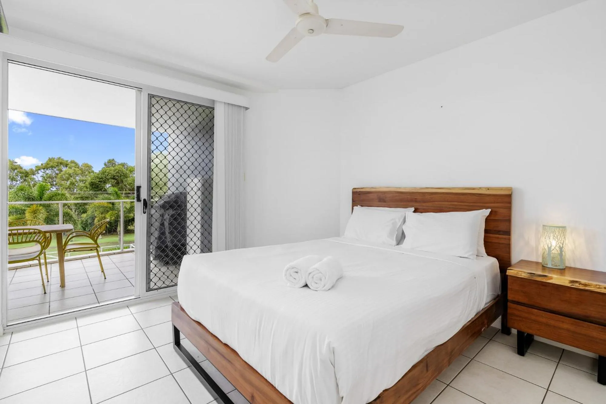Bed in Tingeera Beachfront Apartments