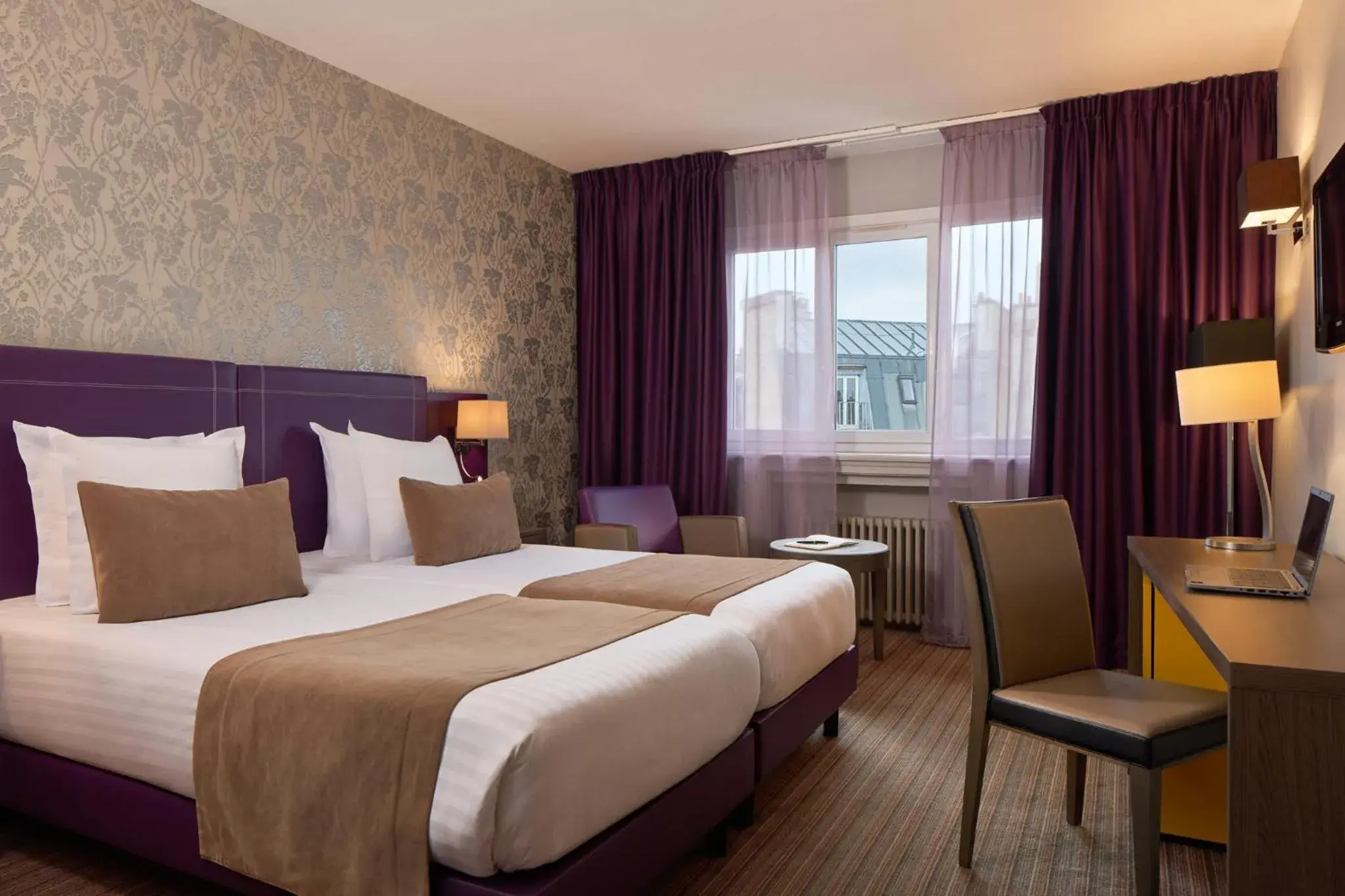 Superior Twin Room in Timhotel Opéra Blanche Fontaine Superior Twin Room in Timhotel Opéra Blanche Fontaine