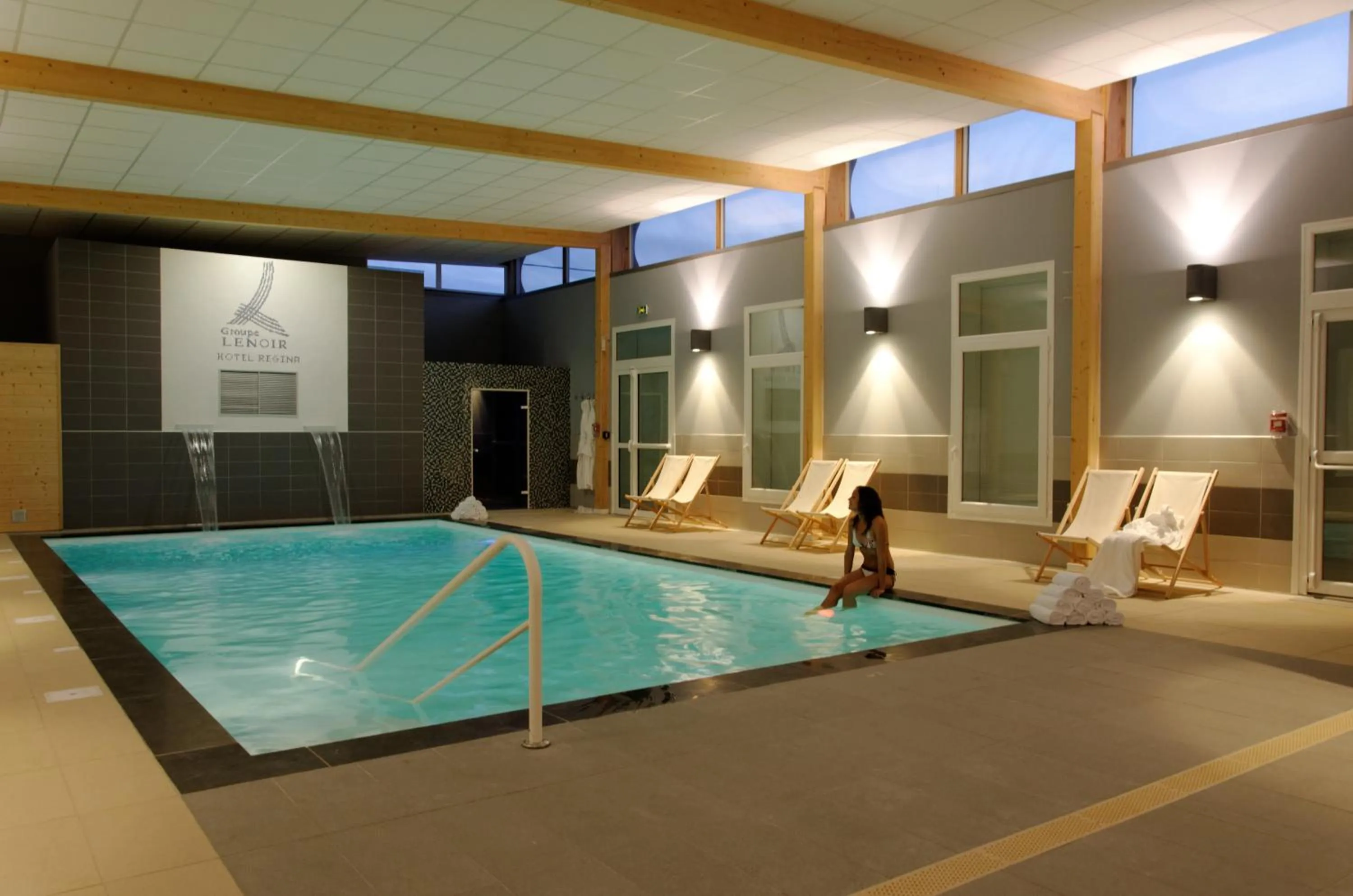 Swimming pool in Hotel Regina & Spa