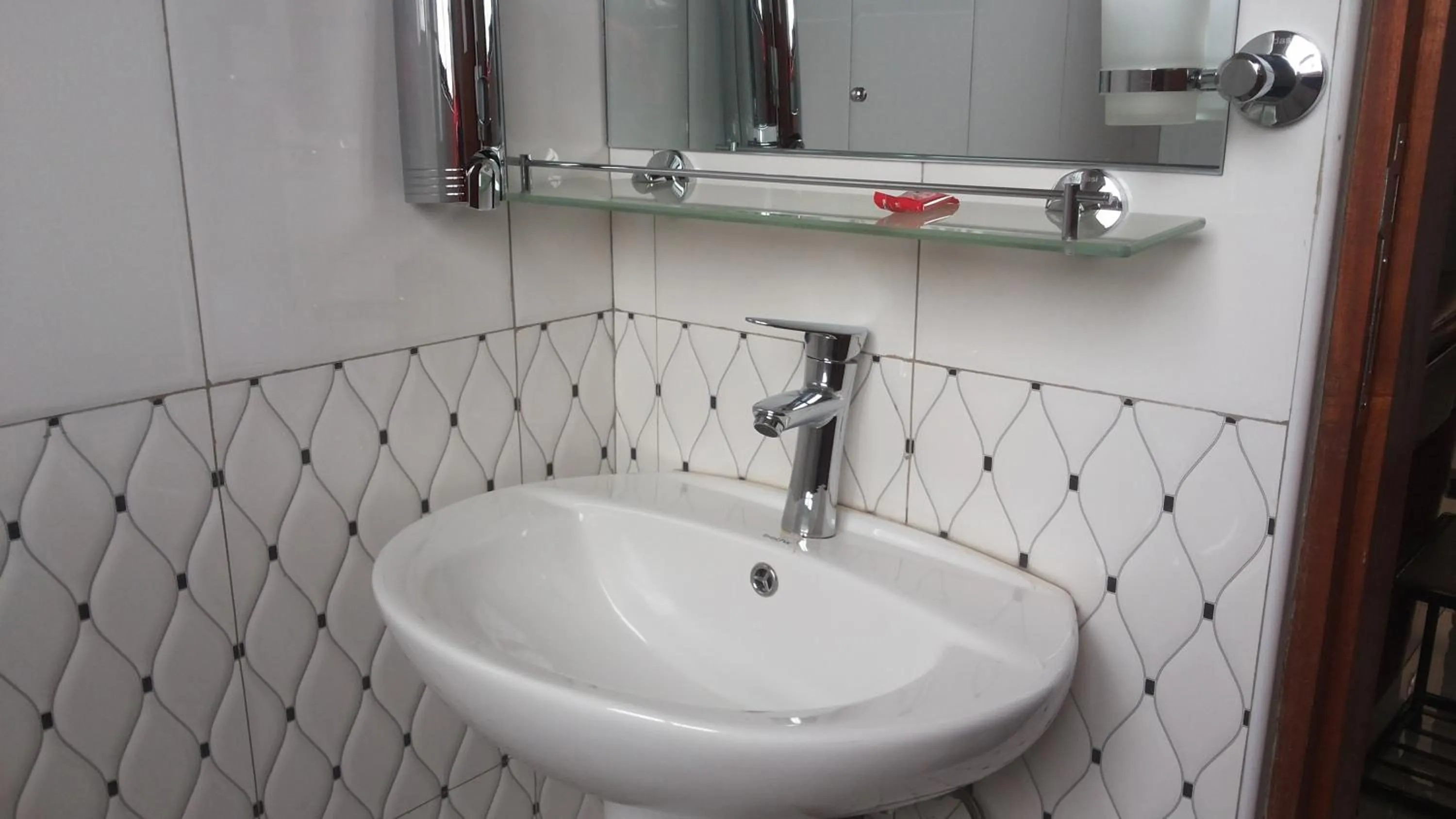 Bathroom in Egret Pilgrims Inn