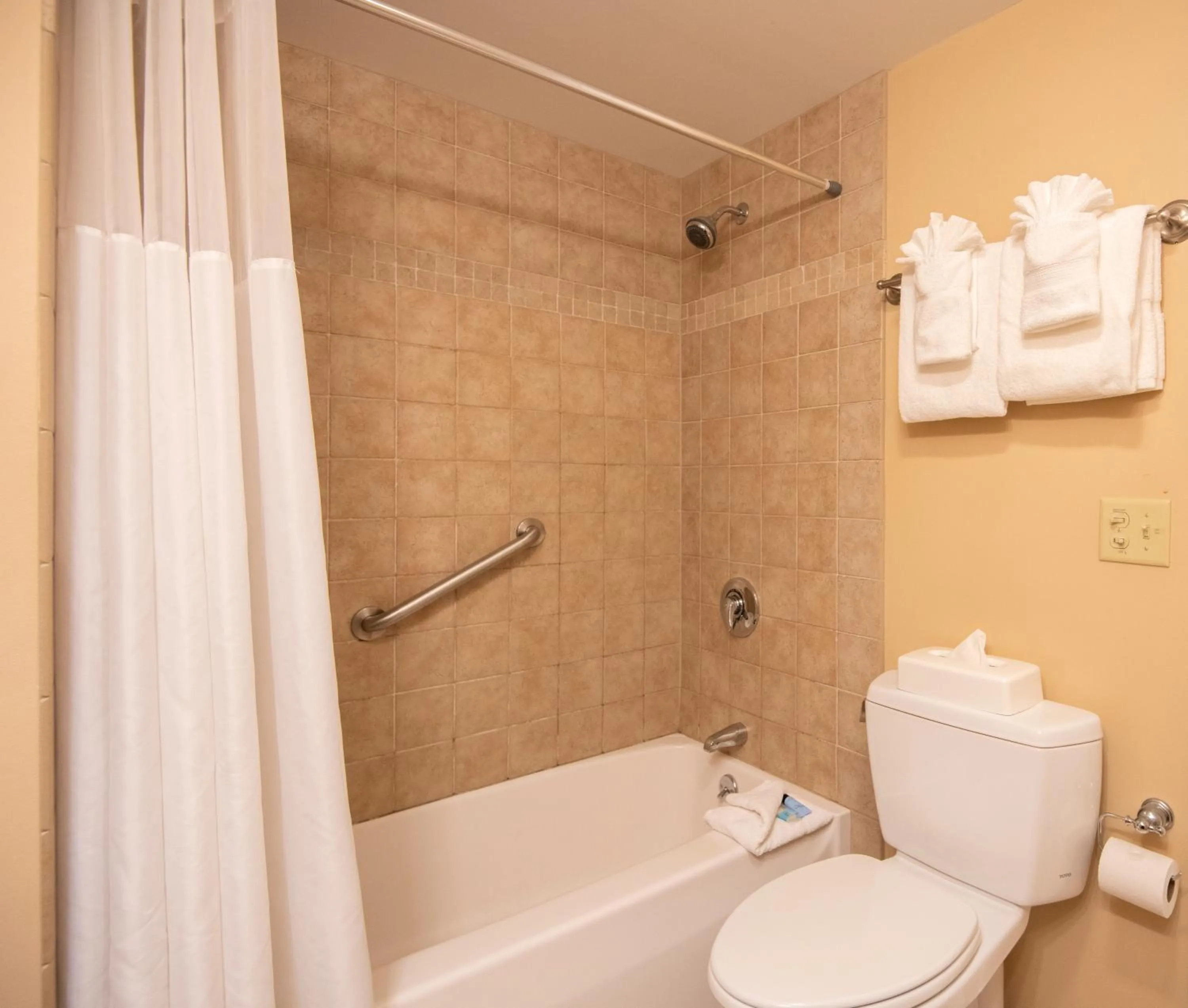 Shower in Bar Harbor Manor
