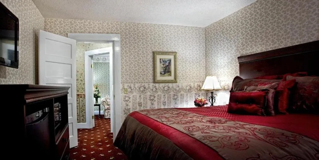 Bed in Bar Harbor Manor