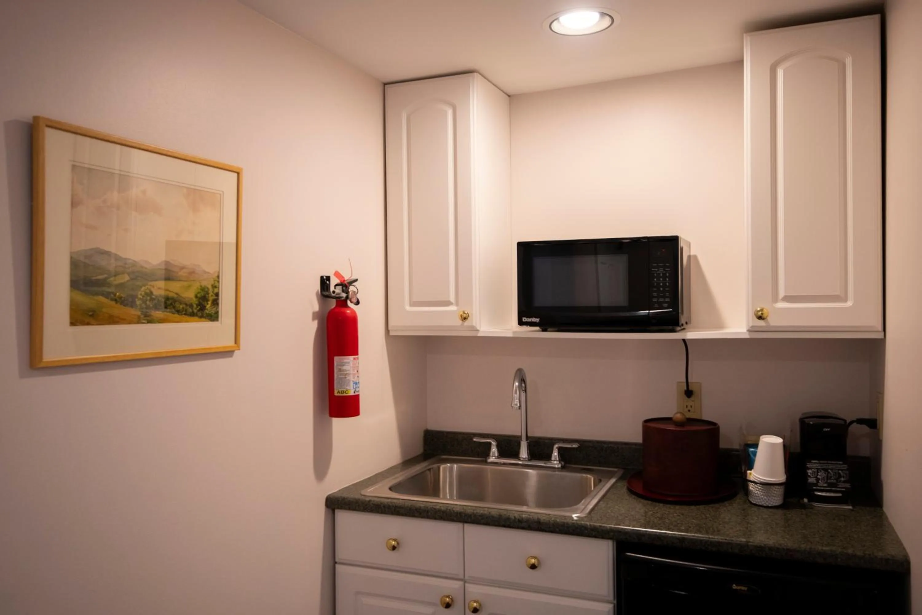 Coffee/tea facilities in Bar Harbor Manor