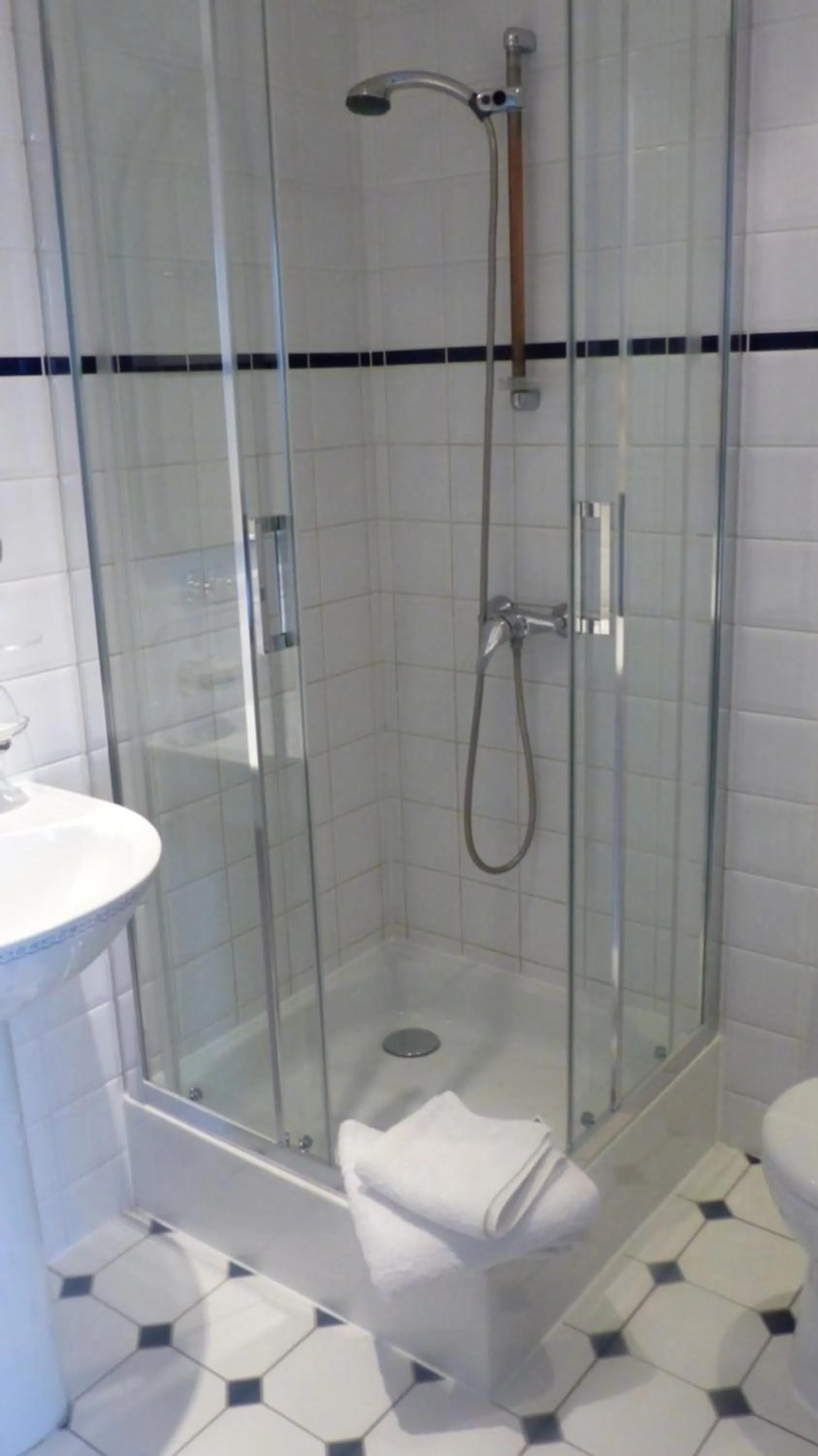 Bathroom in Hotel De L'Europe