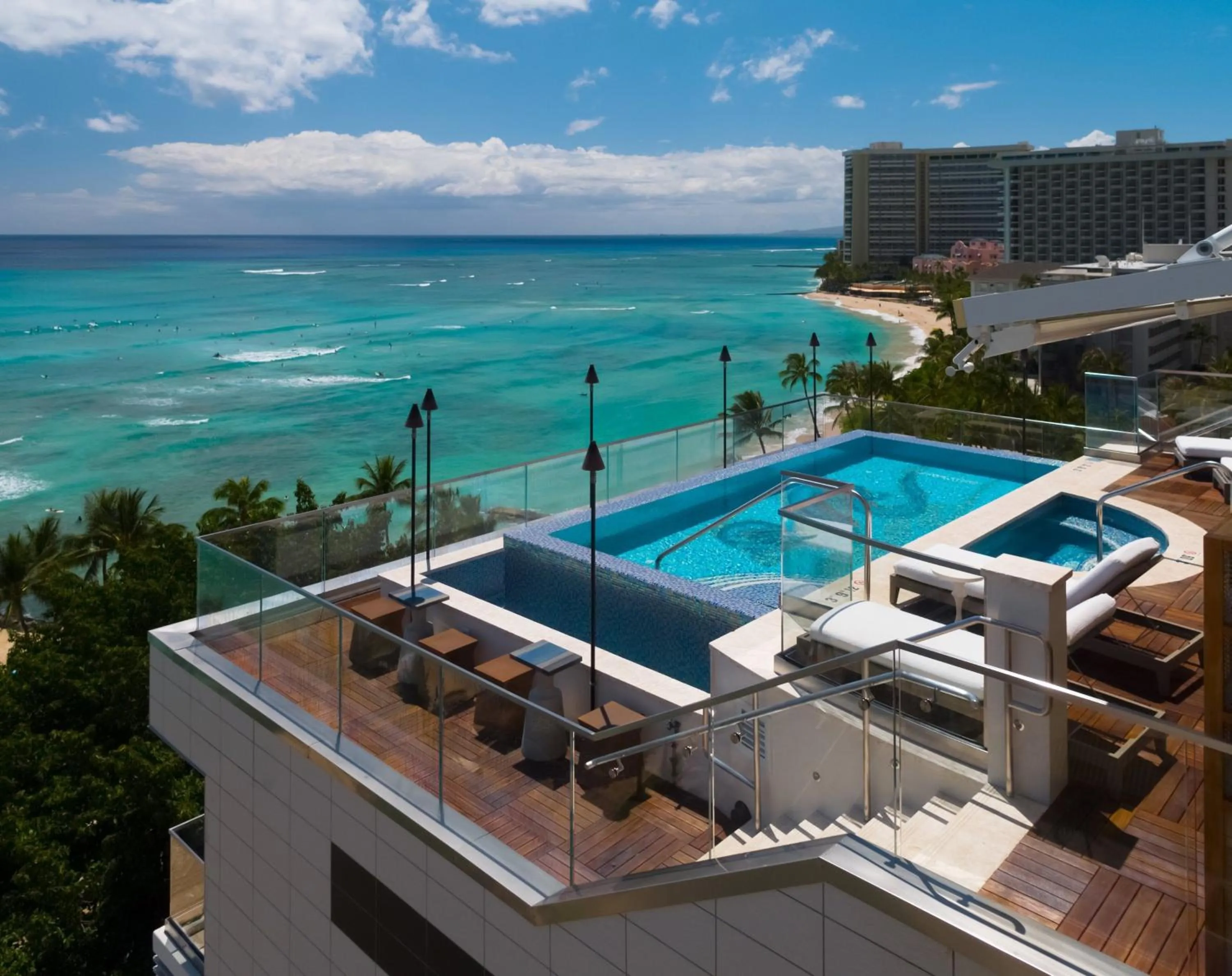Property building in ESPACIO THE JEWEL OF WAIKIKI