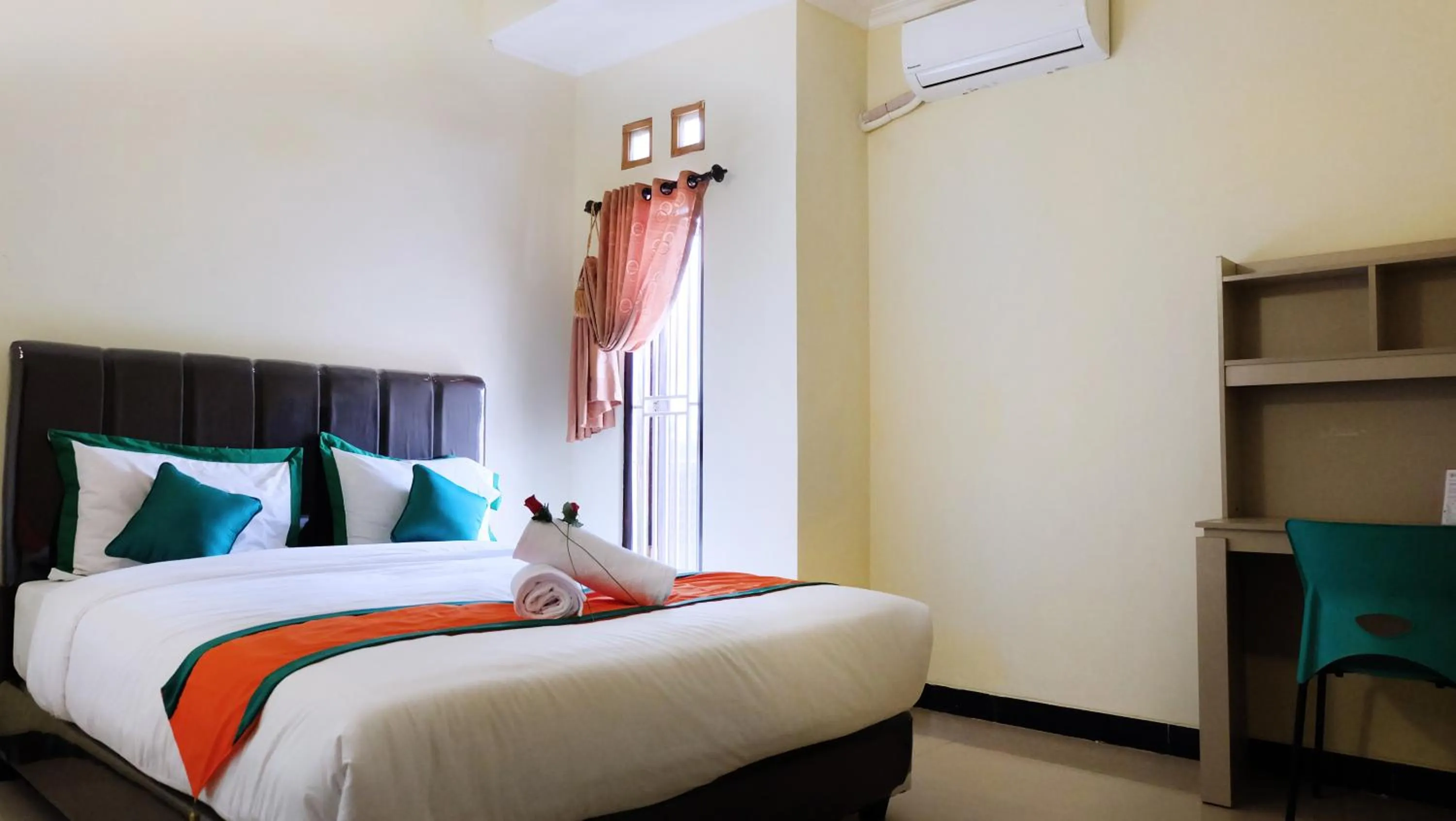 Bed in Homestay Tegal Kota by Simply Homy